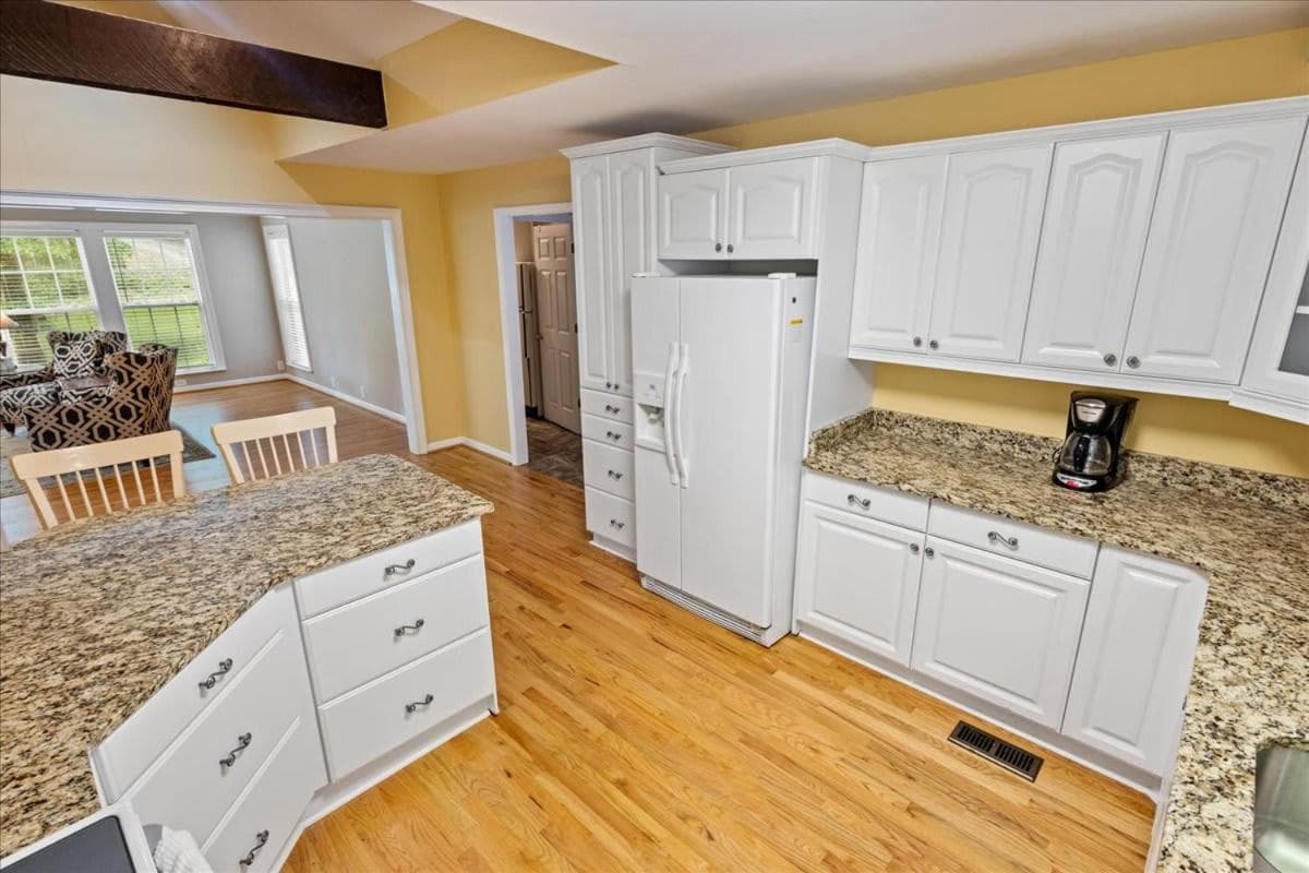 5BR Estate on 7 Acres with Private Pond