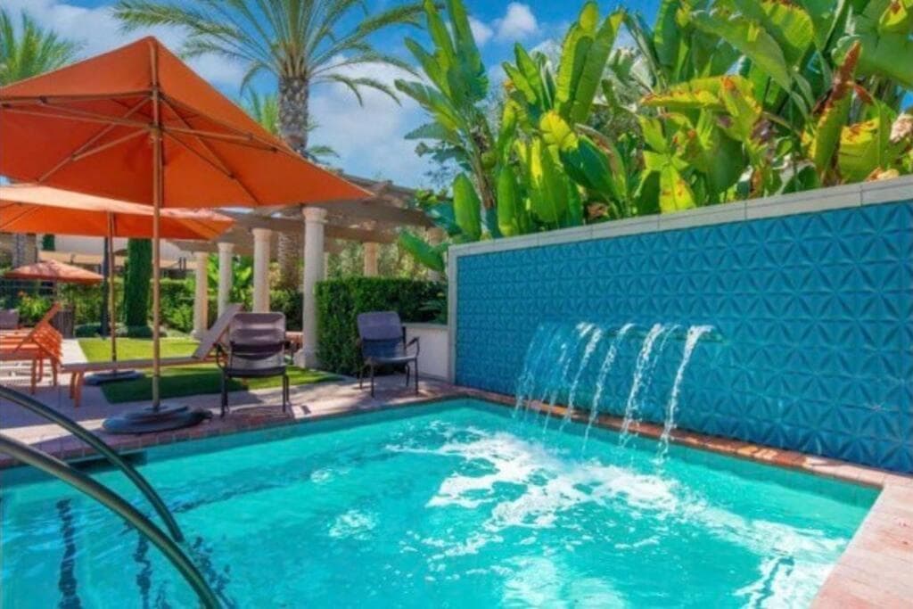 Cozy Modern 2BR 2BA Apart with Luxurious Amenities