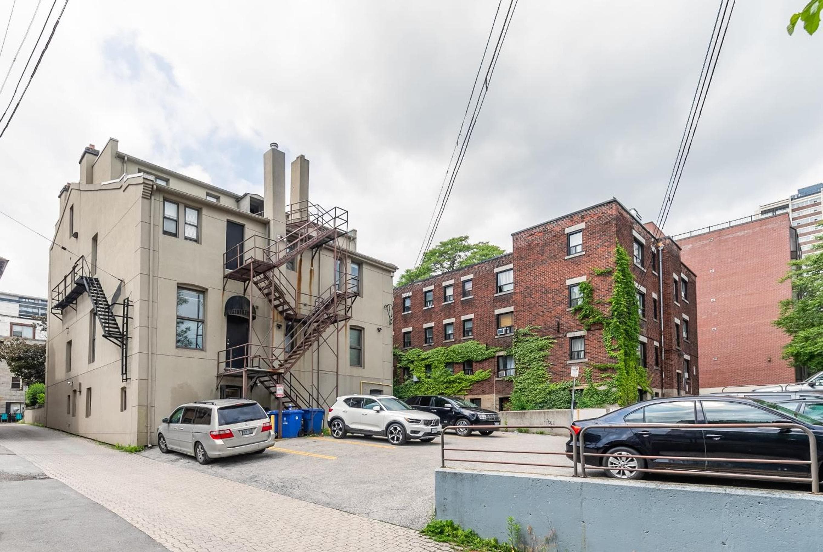 Apartment in the James South Neighborhood
