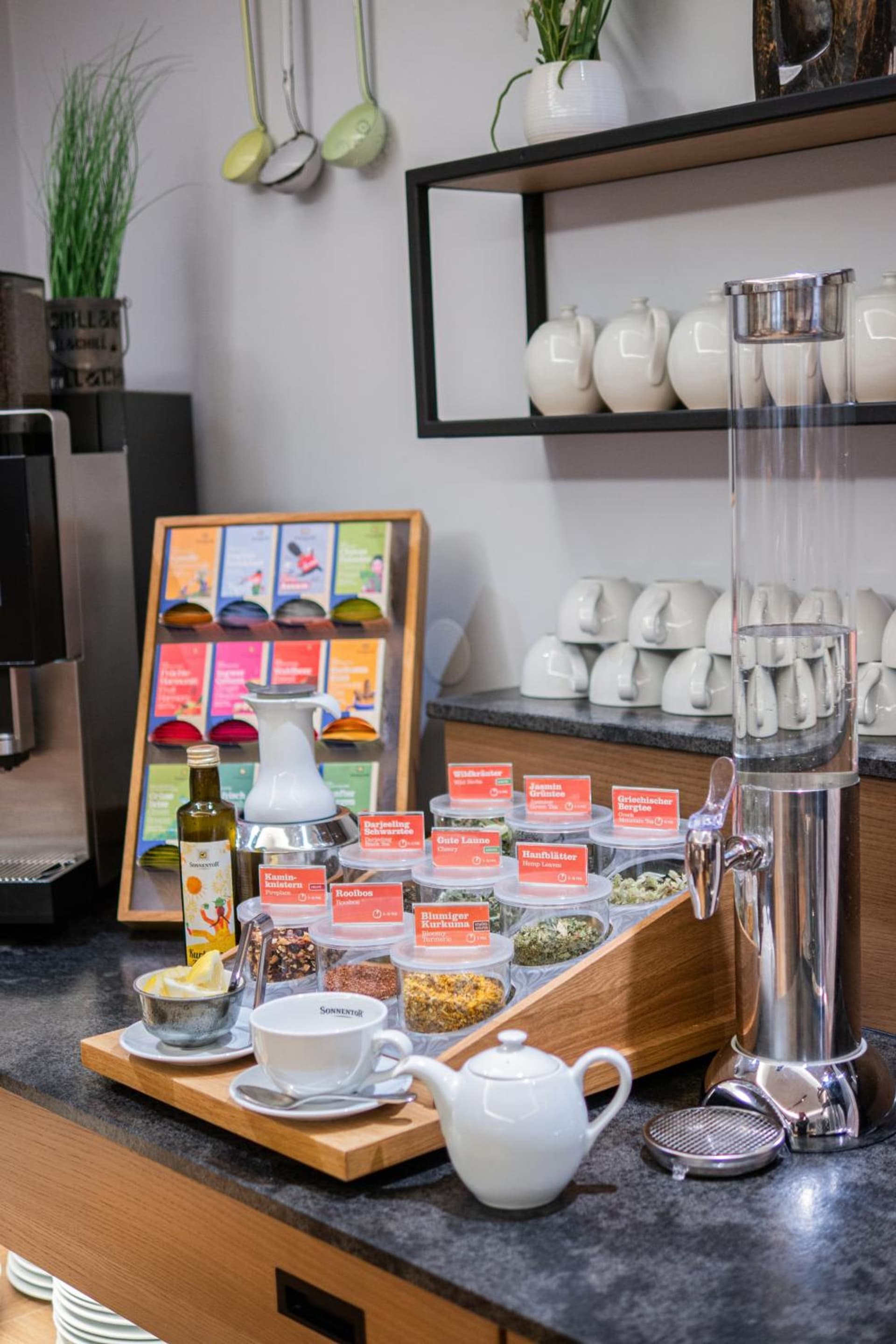 Hotel Elefant Family Business