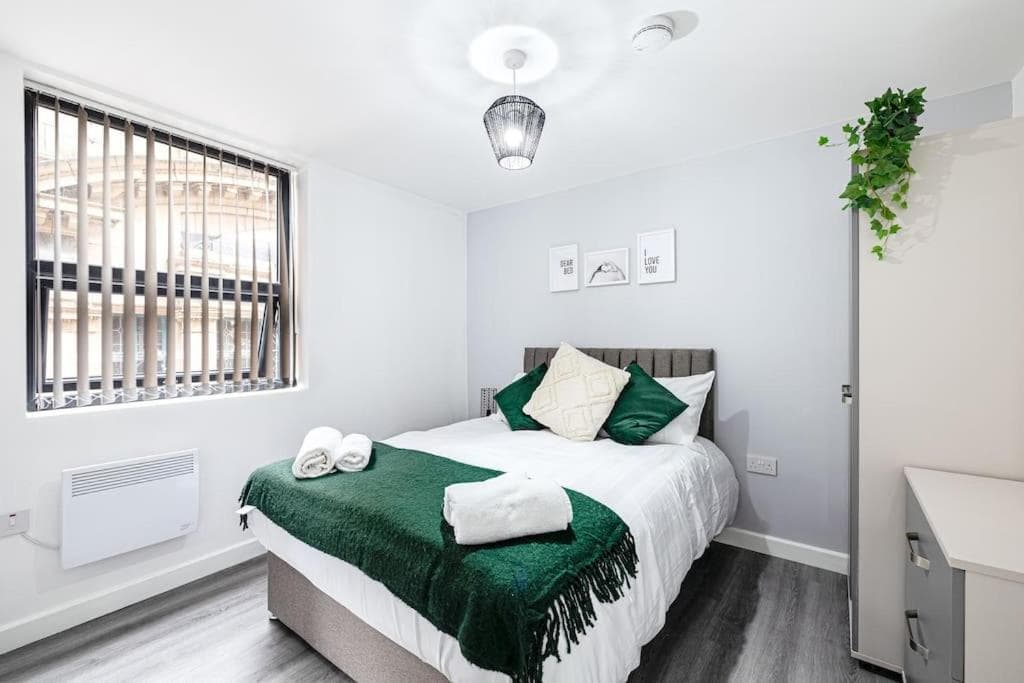Stockport Centre Cosy 1 Bed Apartment by HASS HAUS