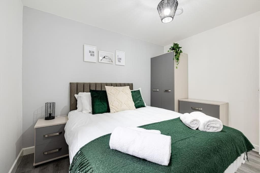 Stockport Centre Cosy 1 Bed Apartment by HASS HAUS