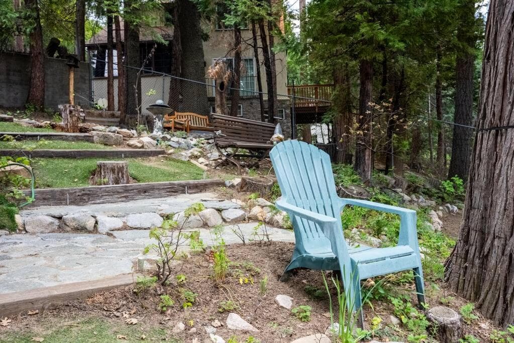 The Chardonnay Chalet, Lake View, Walk to Village!