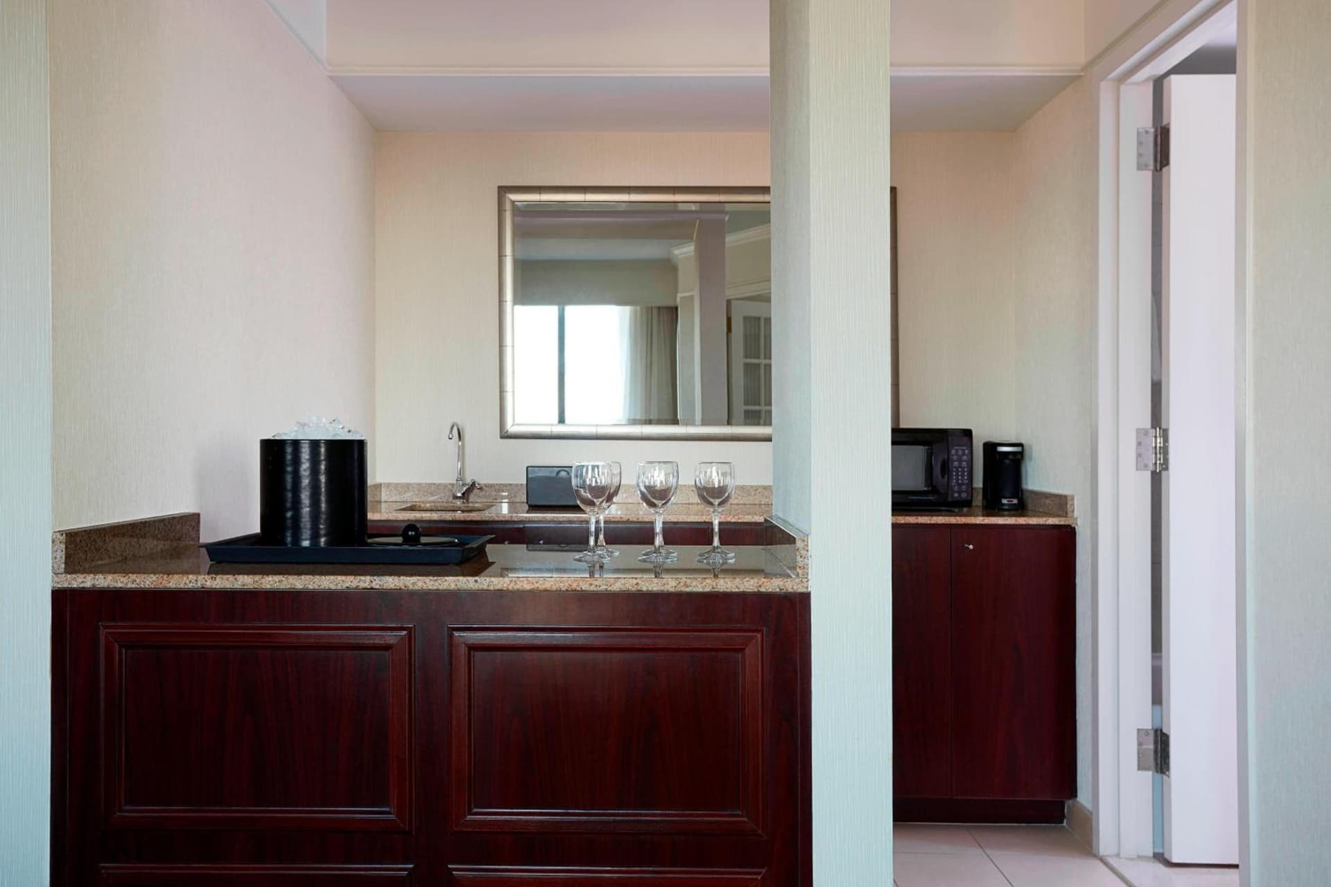 Washington Dulles Marriott Suites