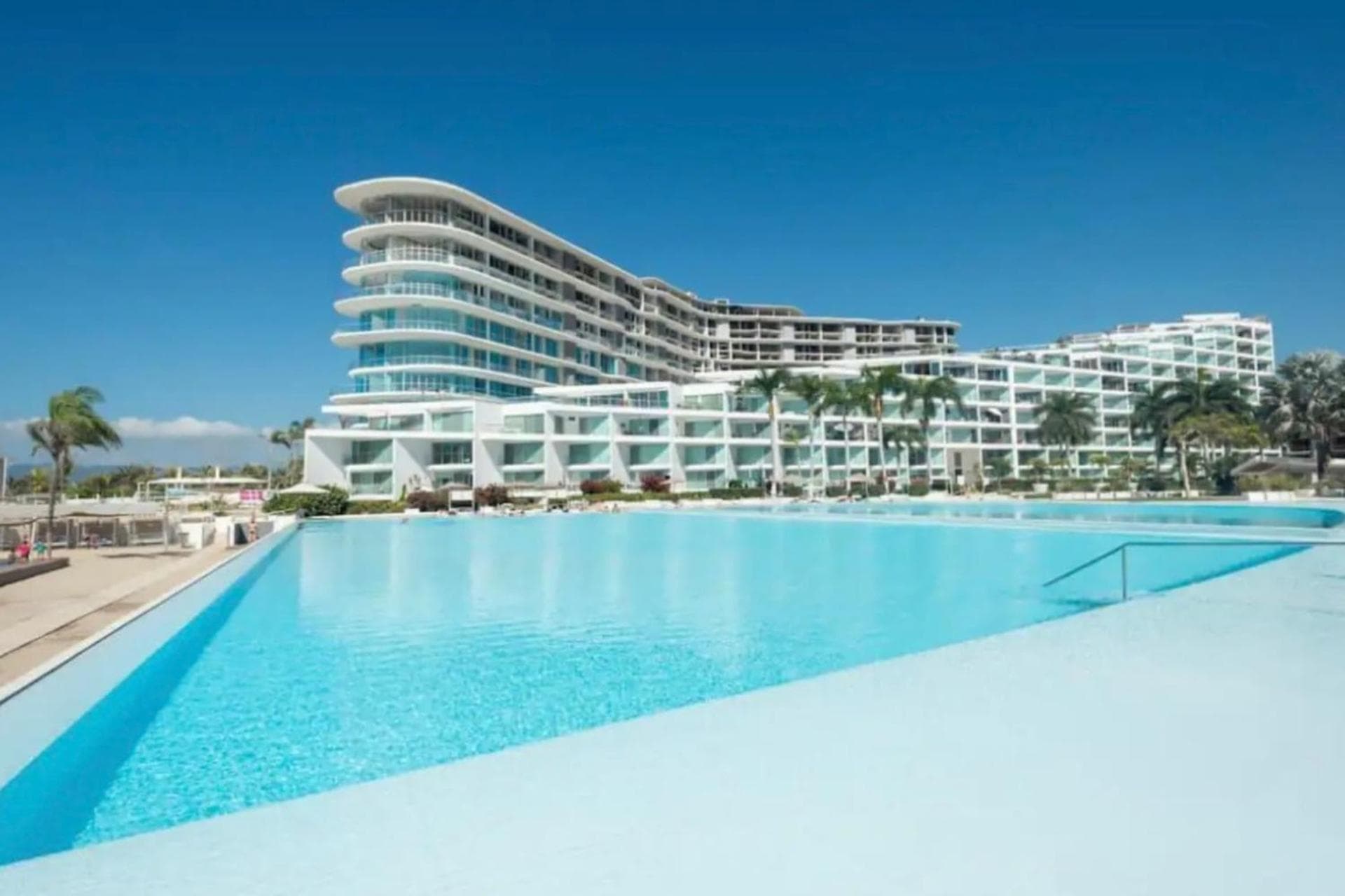 Apartamento en condominio frente a la playa nuevo vallarta Mexico