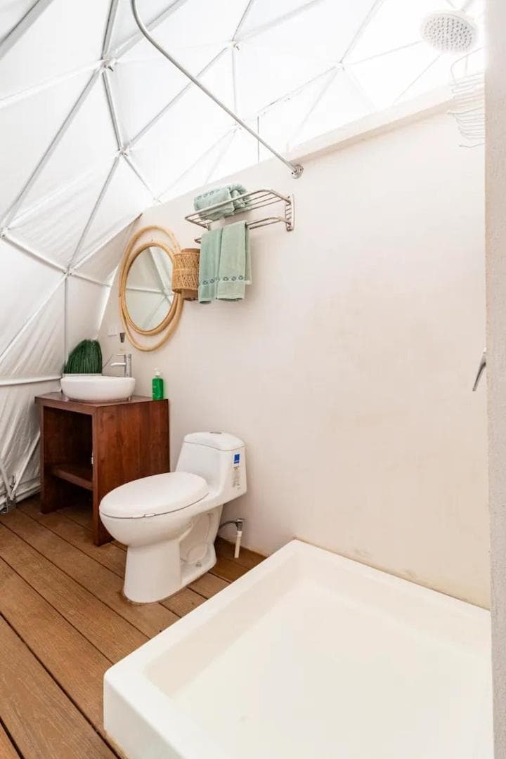 Ubuntu Glamping