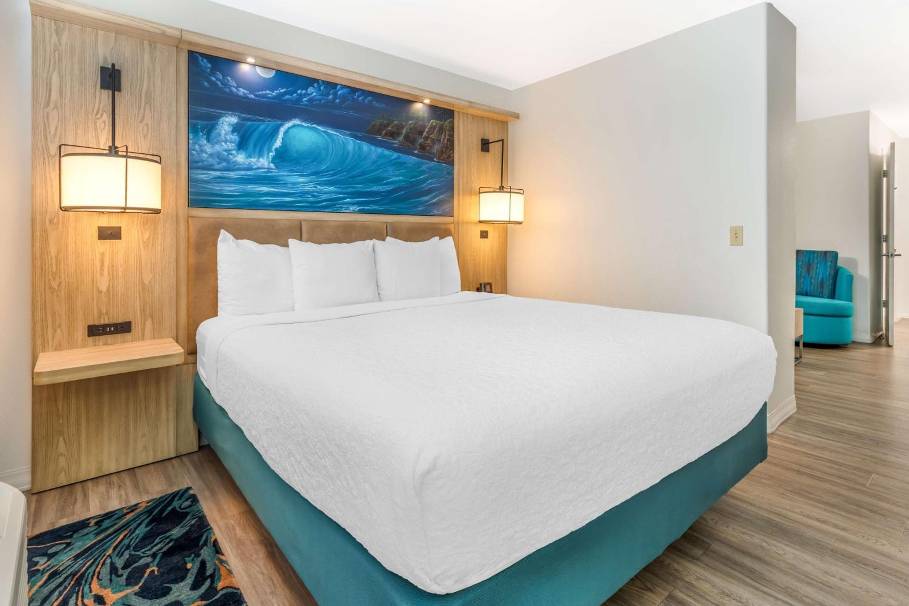 Best Western Plus Capitola By-the-Sea Inn & Suites