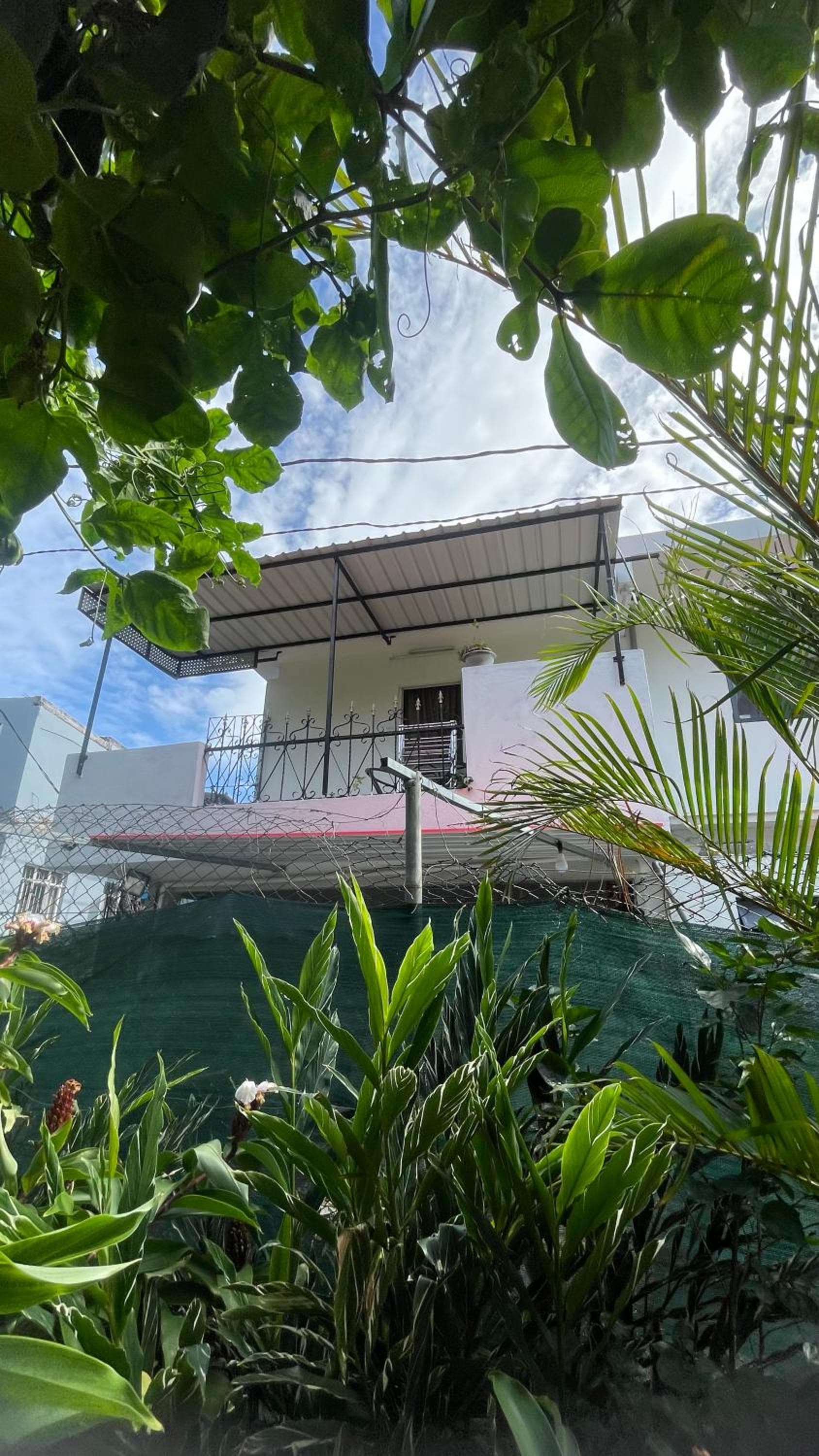 Casa LeValois - Hidden Garden Oasis in Port-Louis
