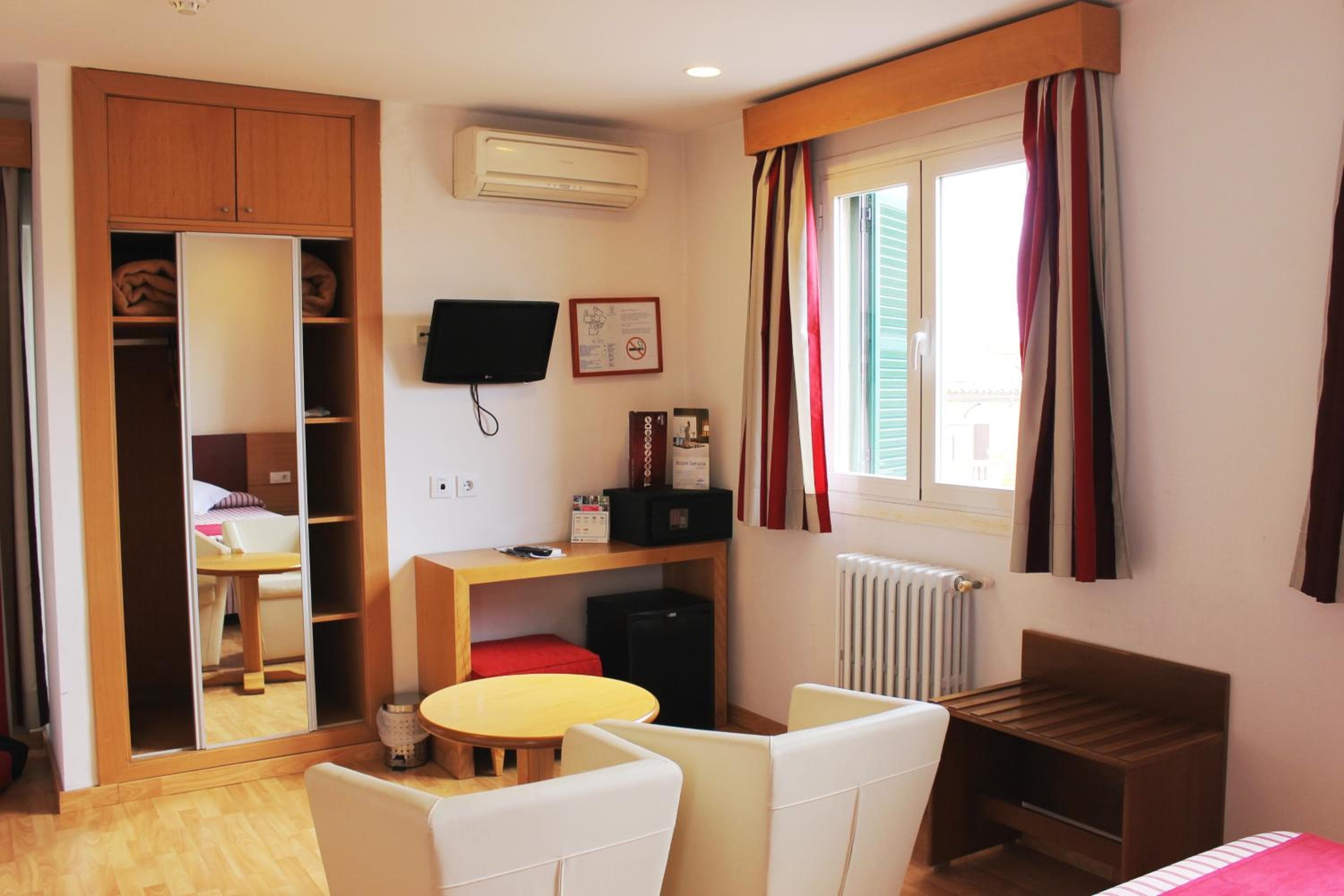 Hotel Amic Colon