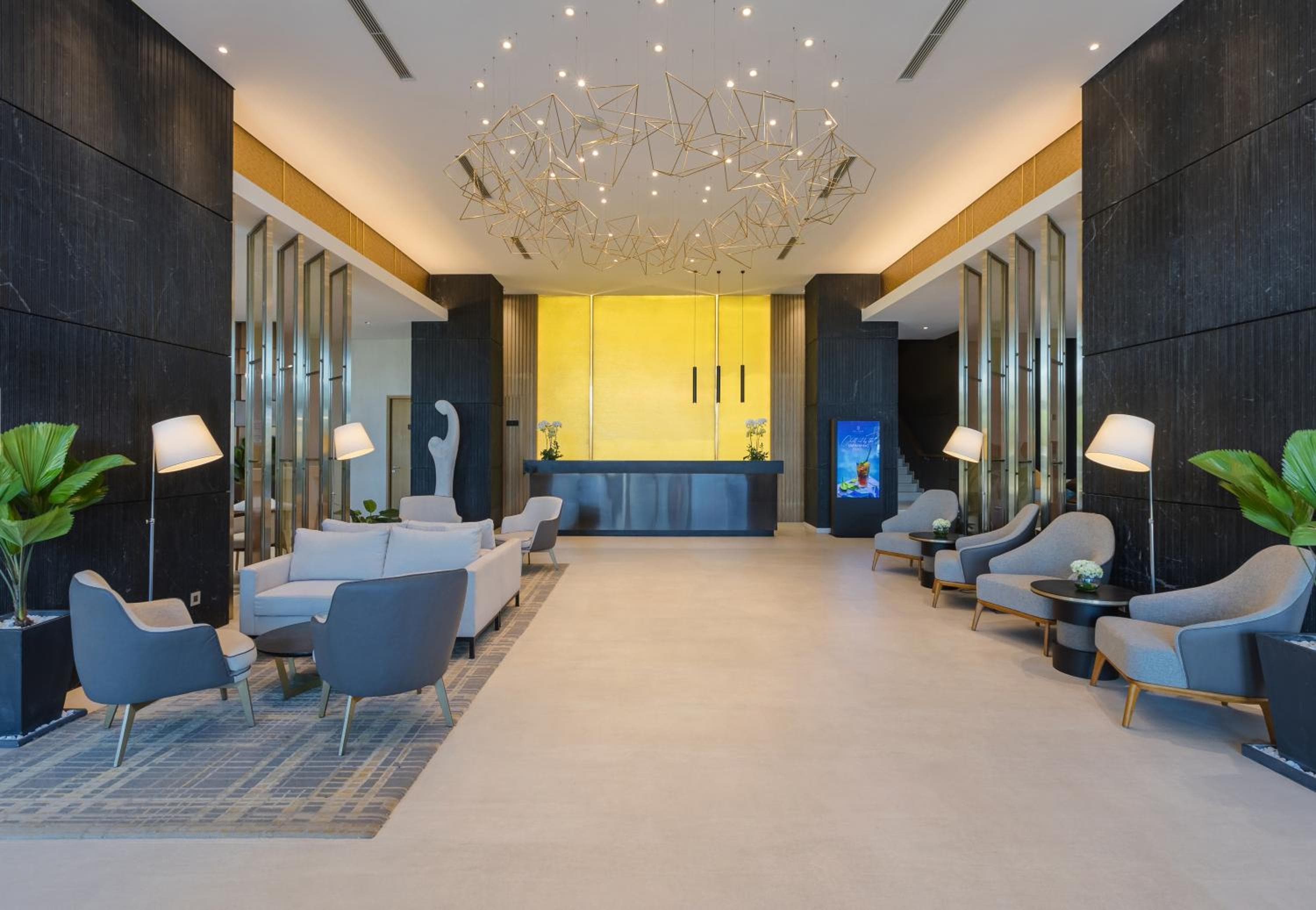 Prince Hotel Da Nang