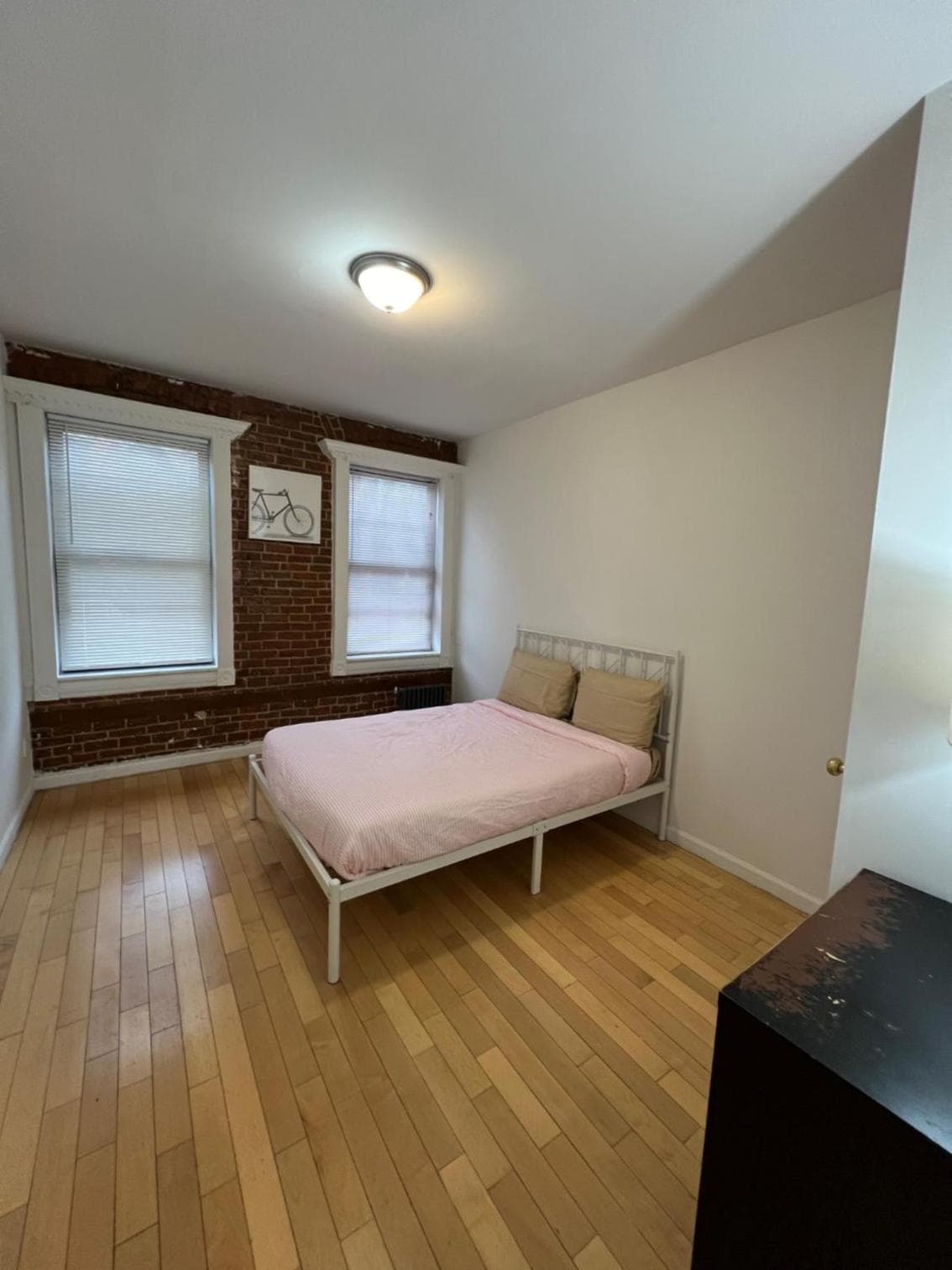 Modern Apartment By Central Park - 3 BR