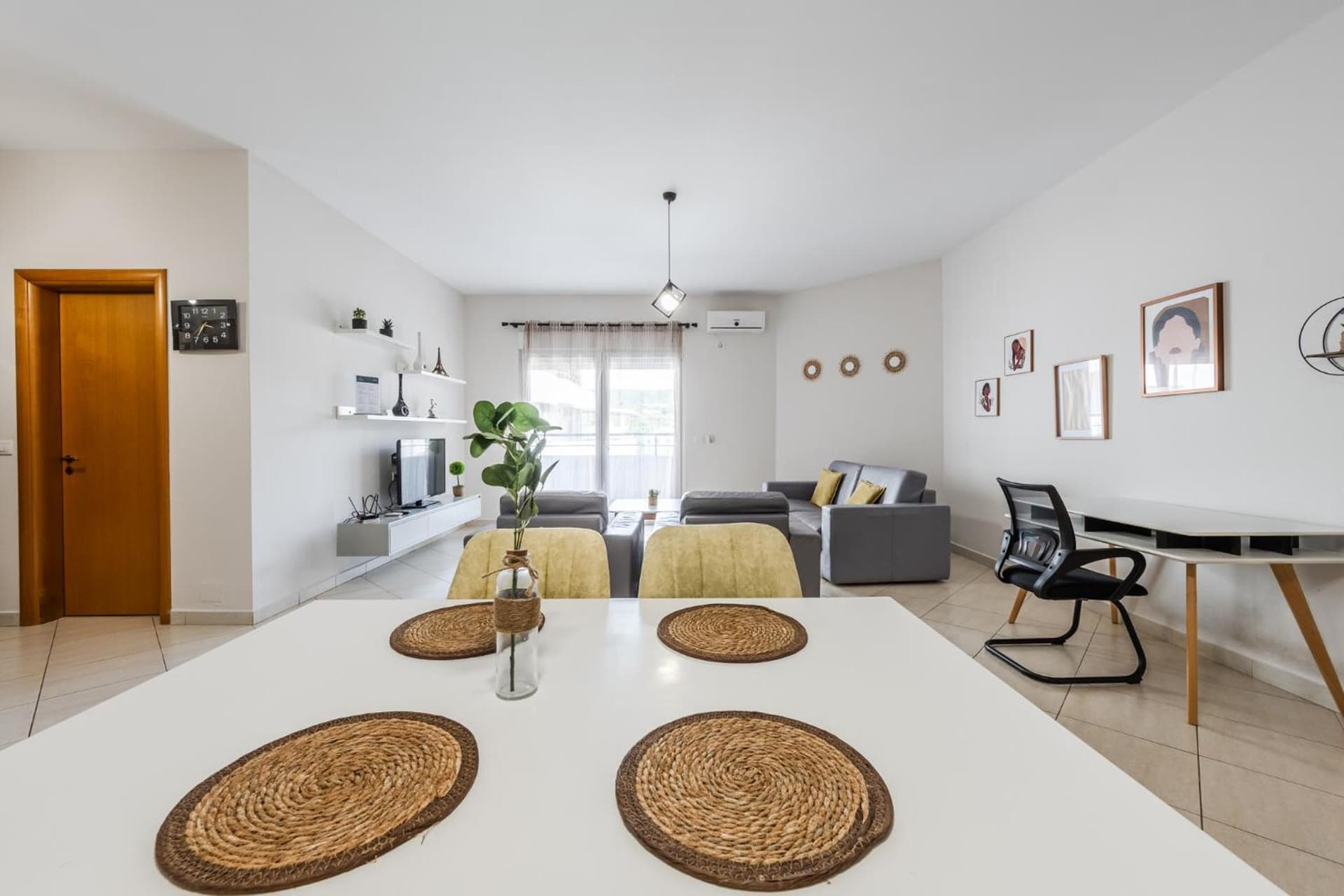 Conad Apartment by Kondo Stays