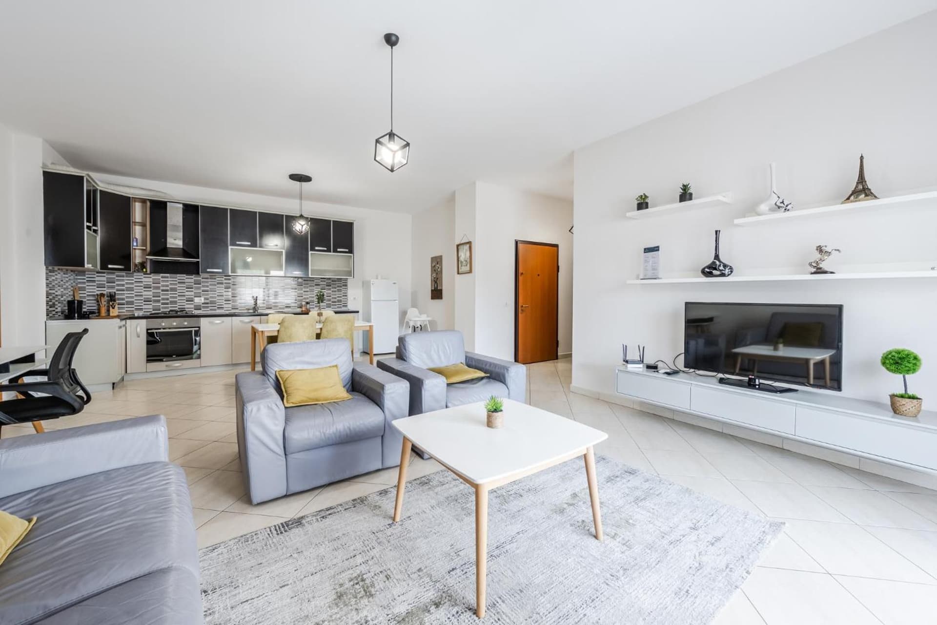 Conad Apartment by Kondo Stays