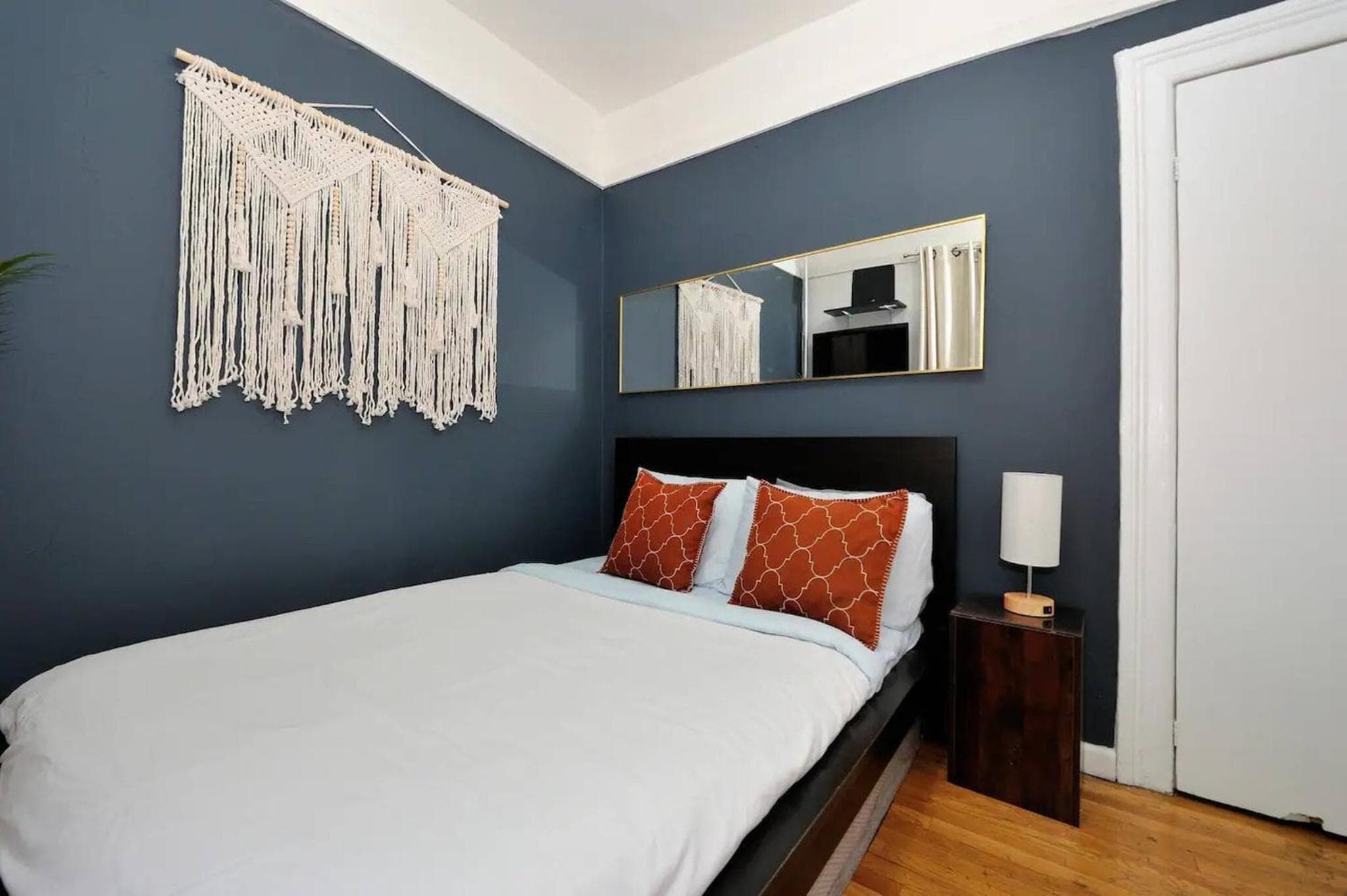 Furnished 2br1ba In Lennox Hill