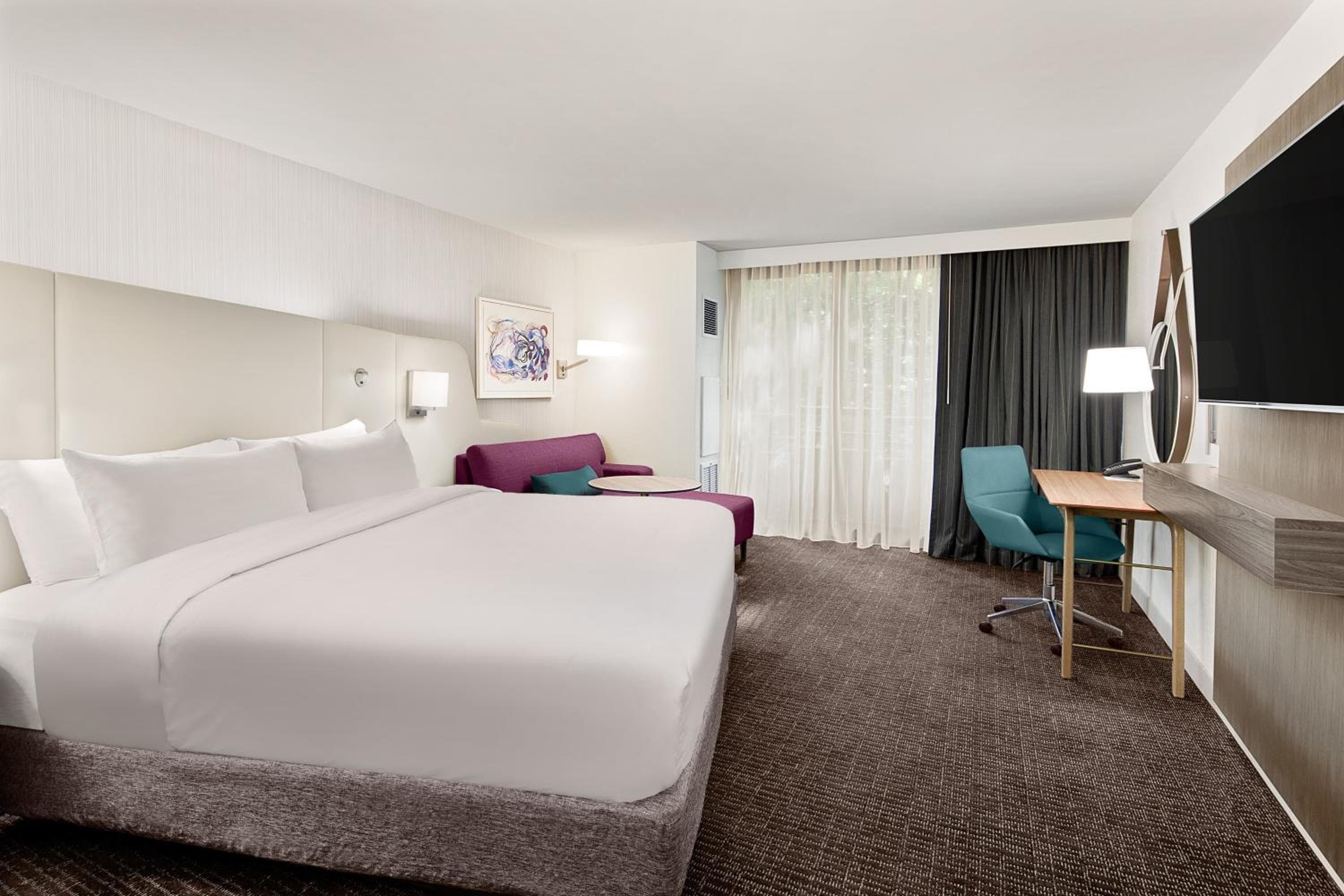 Crowne Plaza Atlanta Perimeter at Ravinia by IHG