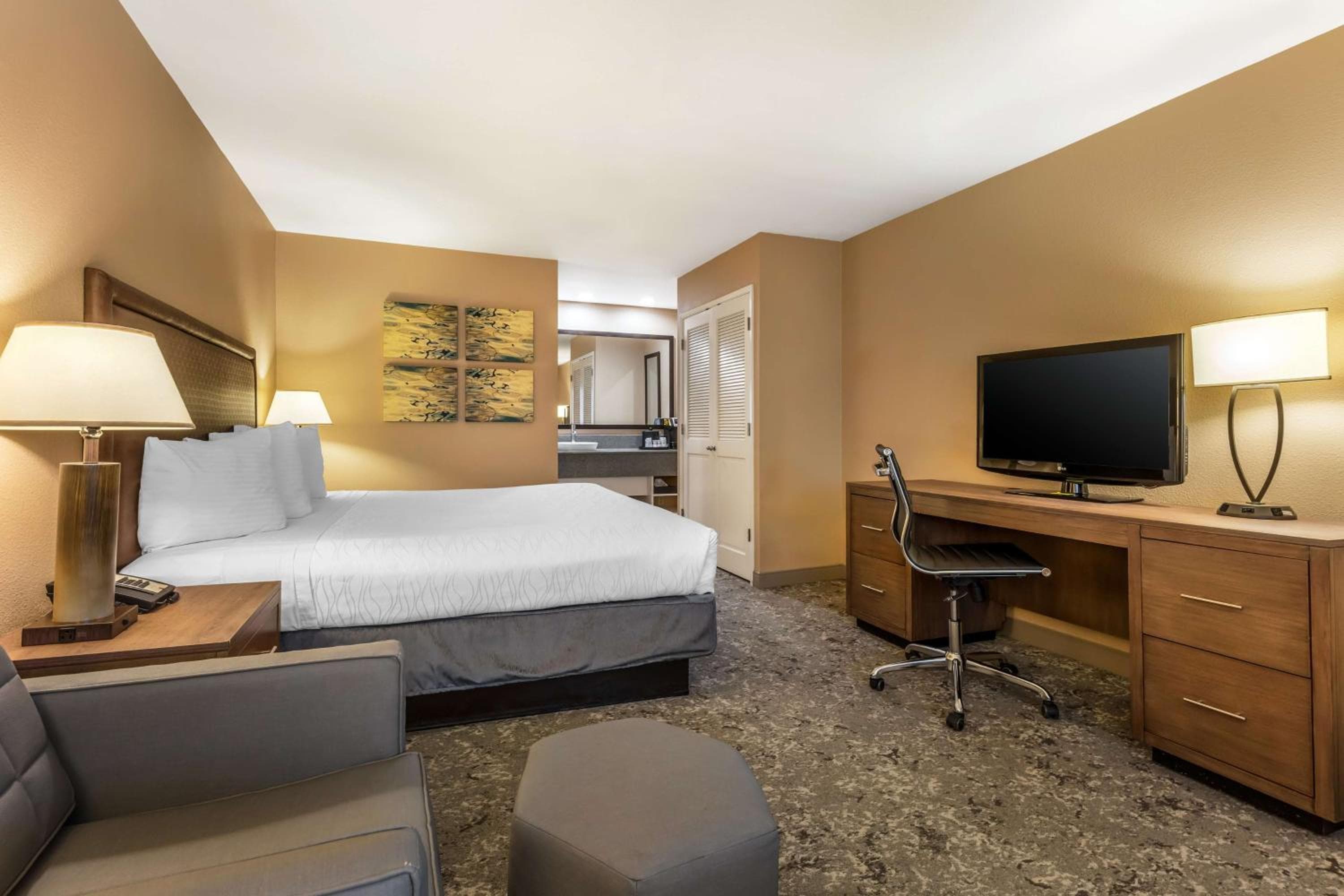 Best Western Plus Inn Scotts Valley