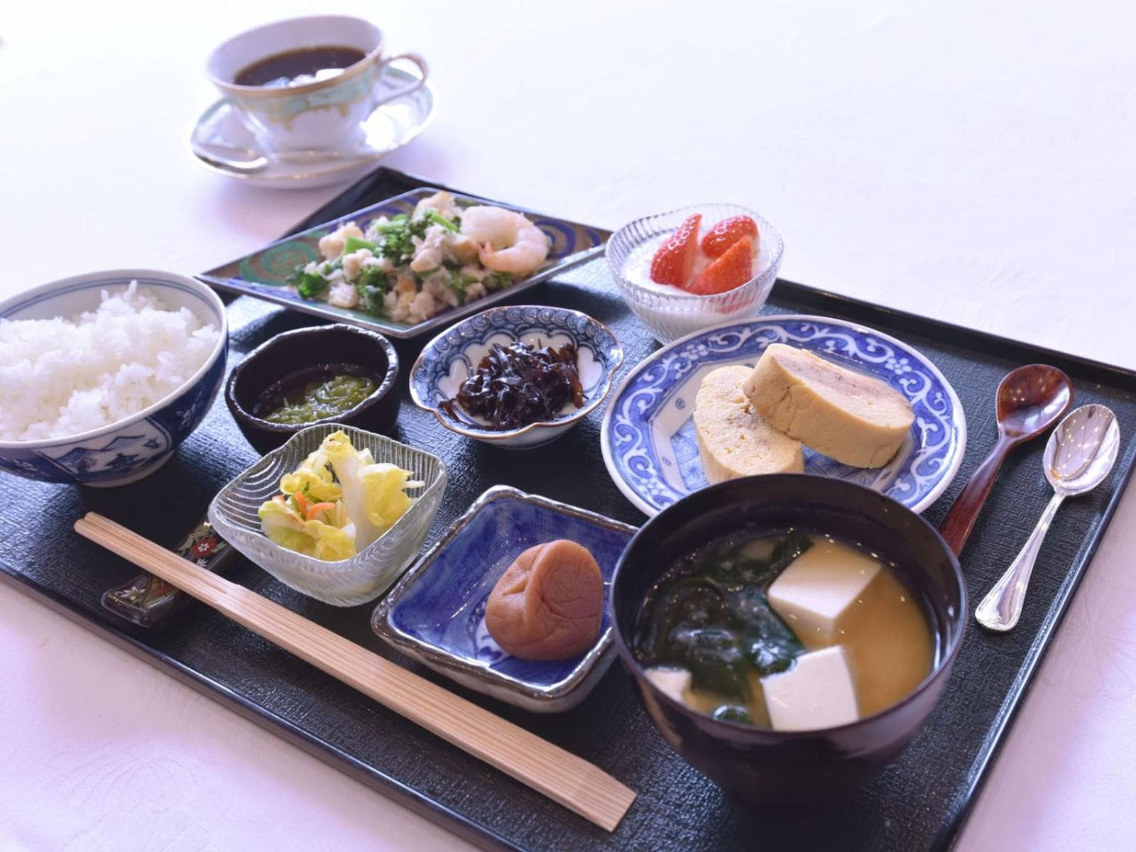 KARUIZAWA CLUB OF ART