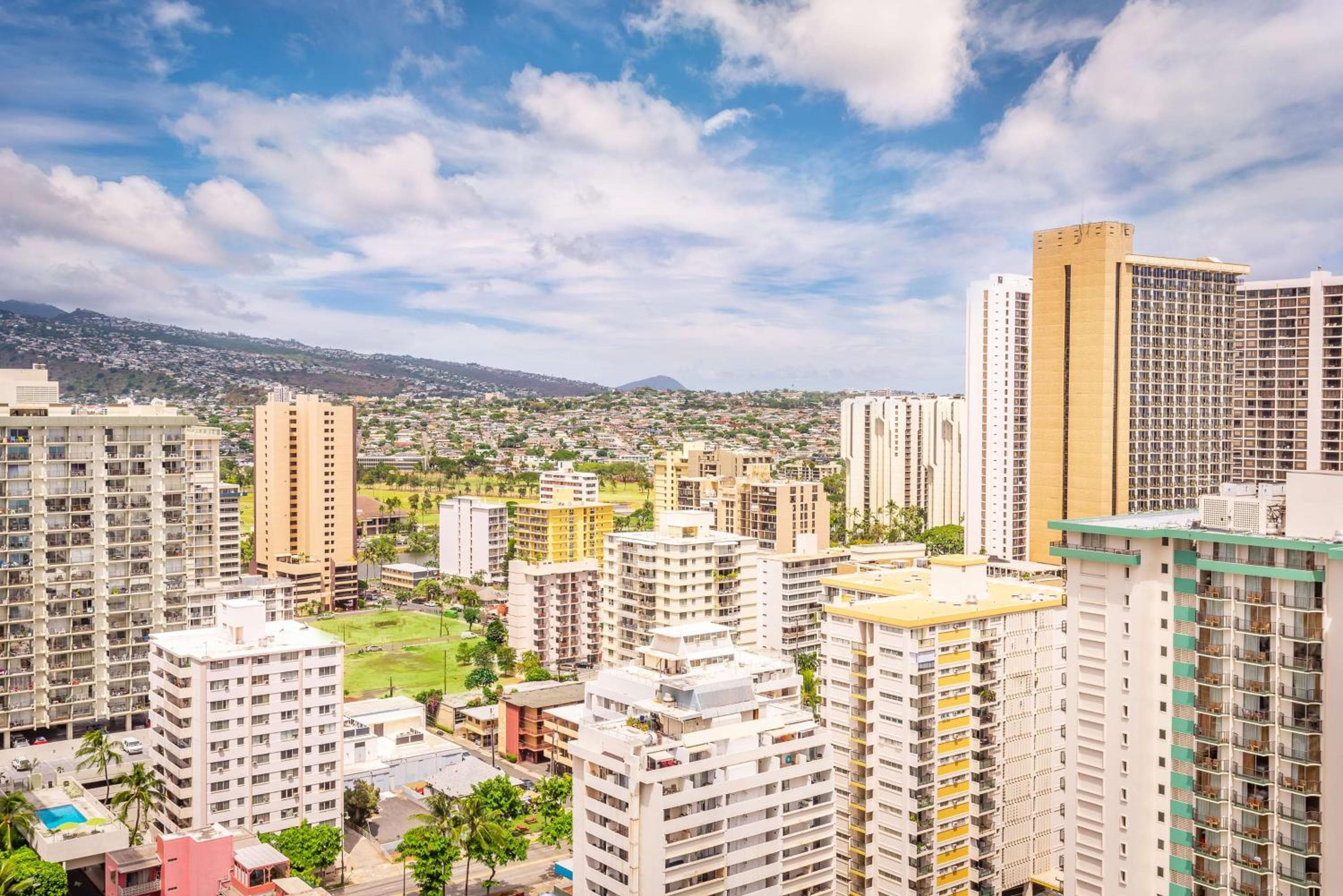Hyatt Regency Waikiki Beach Resort & Spa
