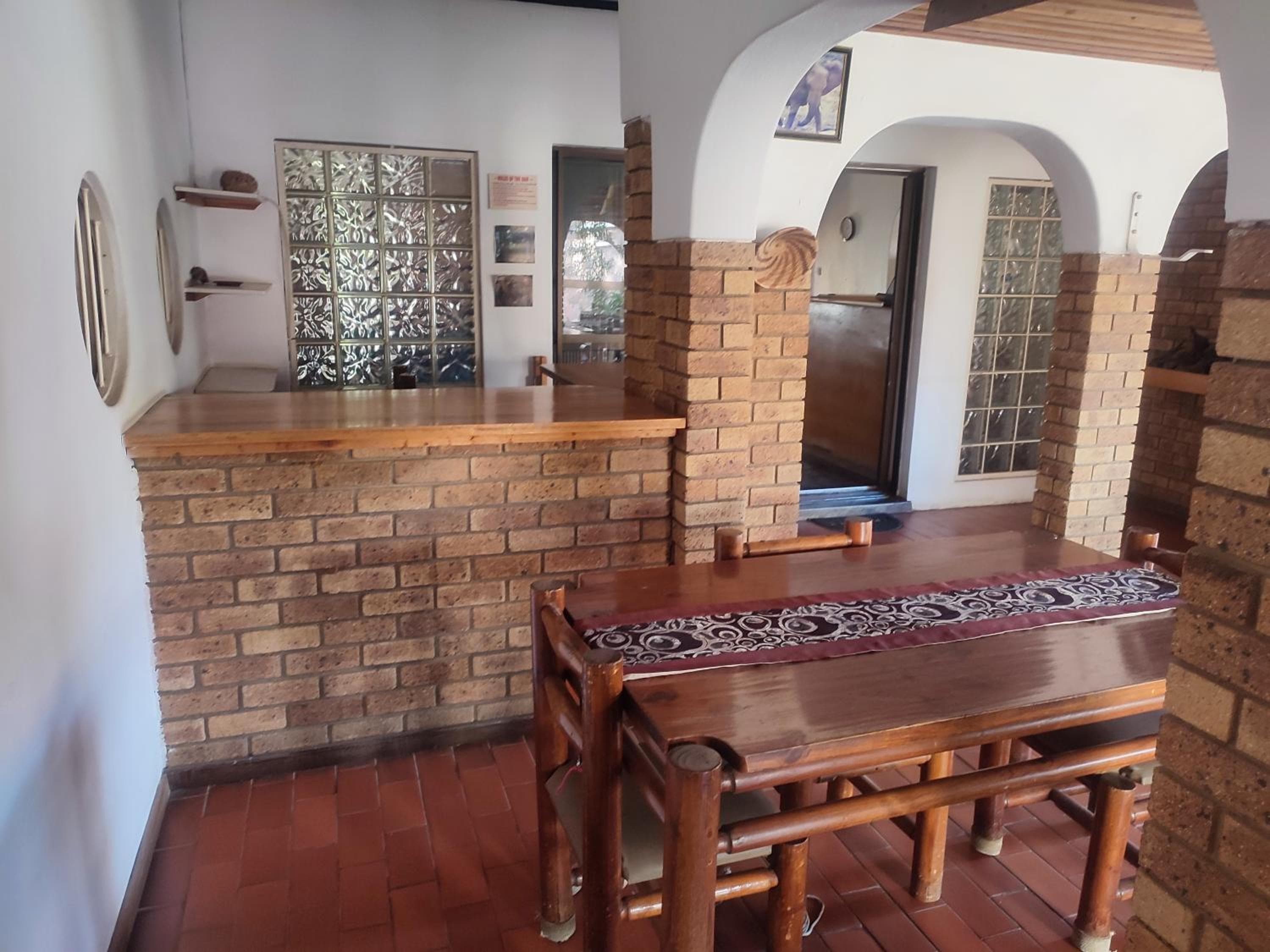 Ditshane Lodge