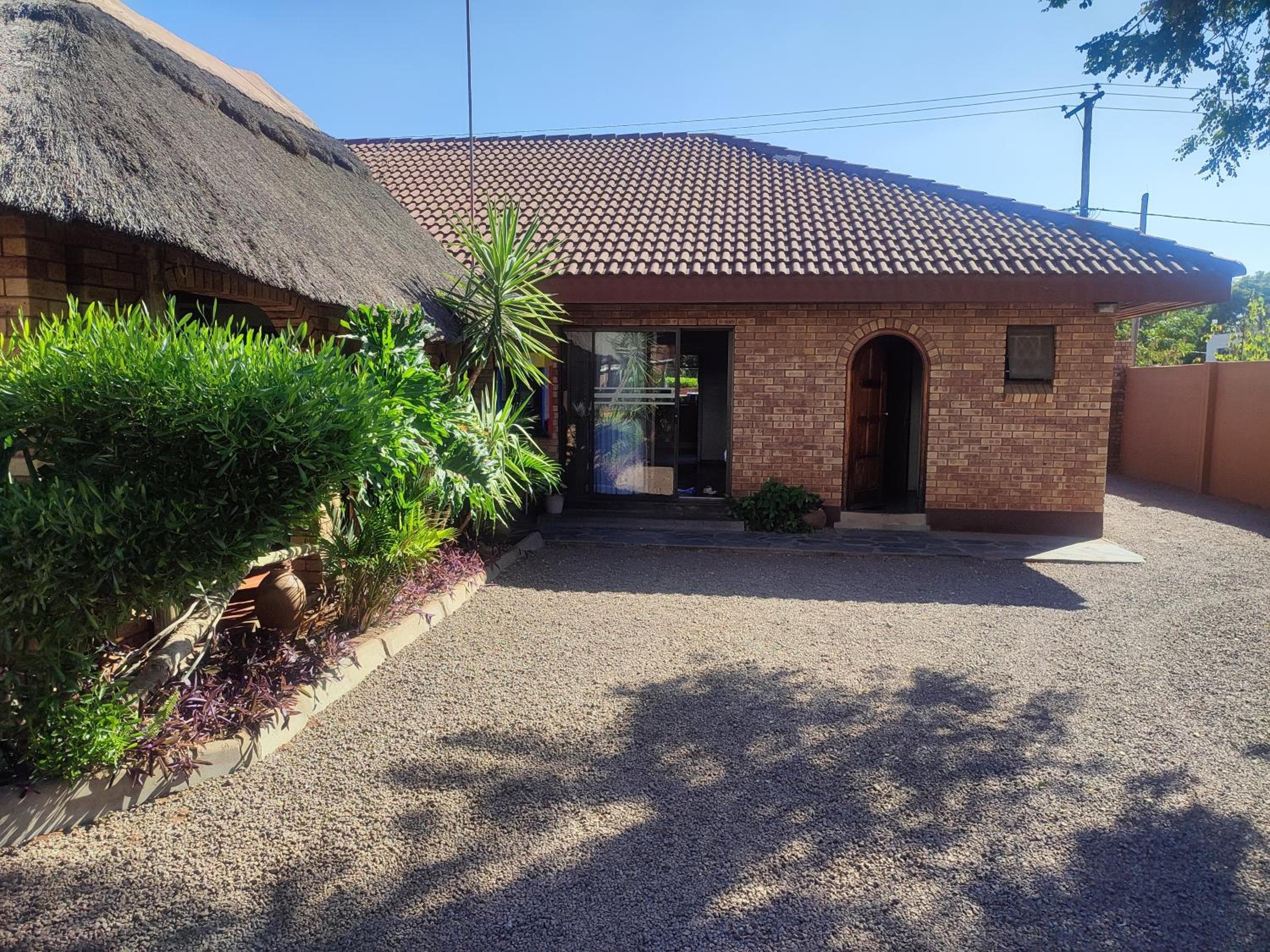 Ditshane Lodge