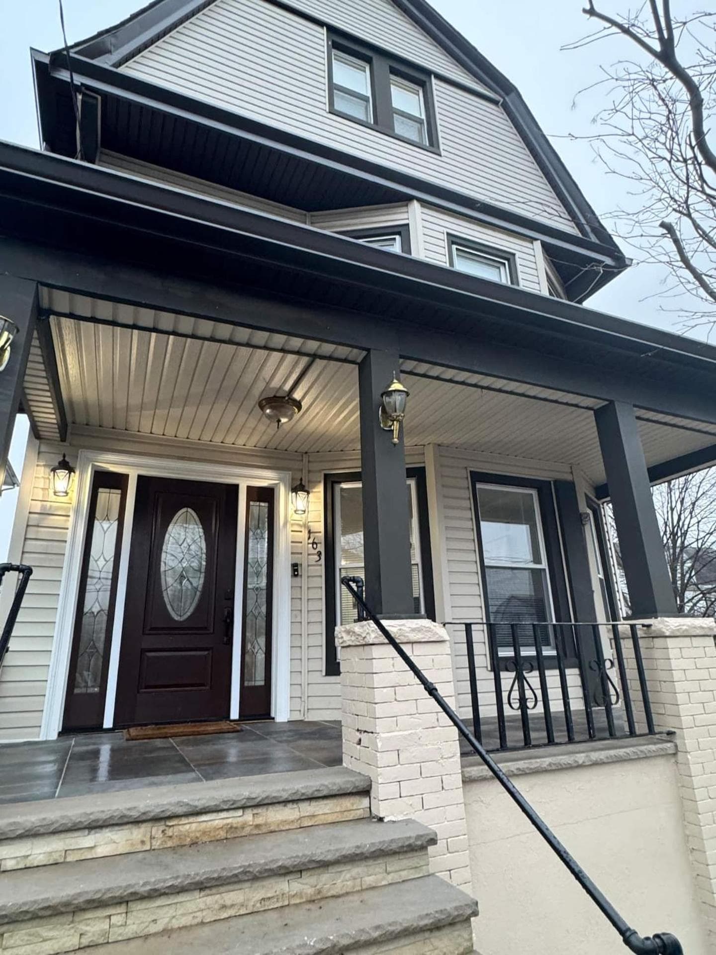 Huge Family House 12 miles from NYC4BathParking