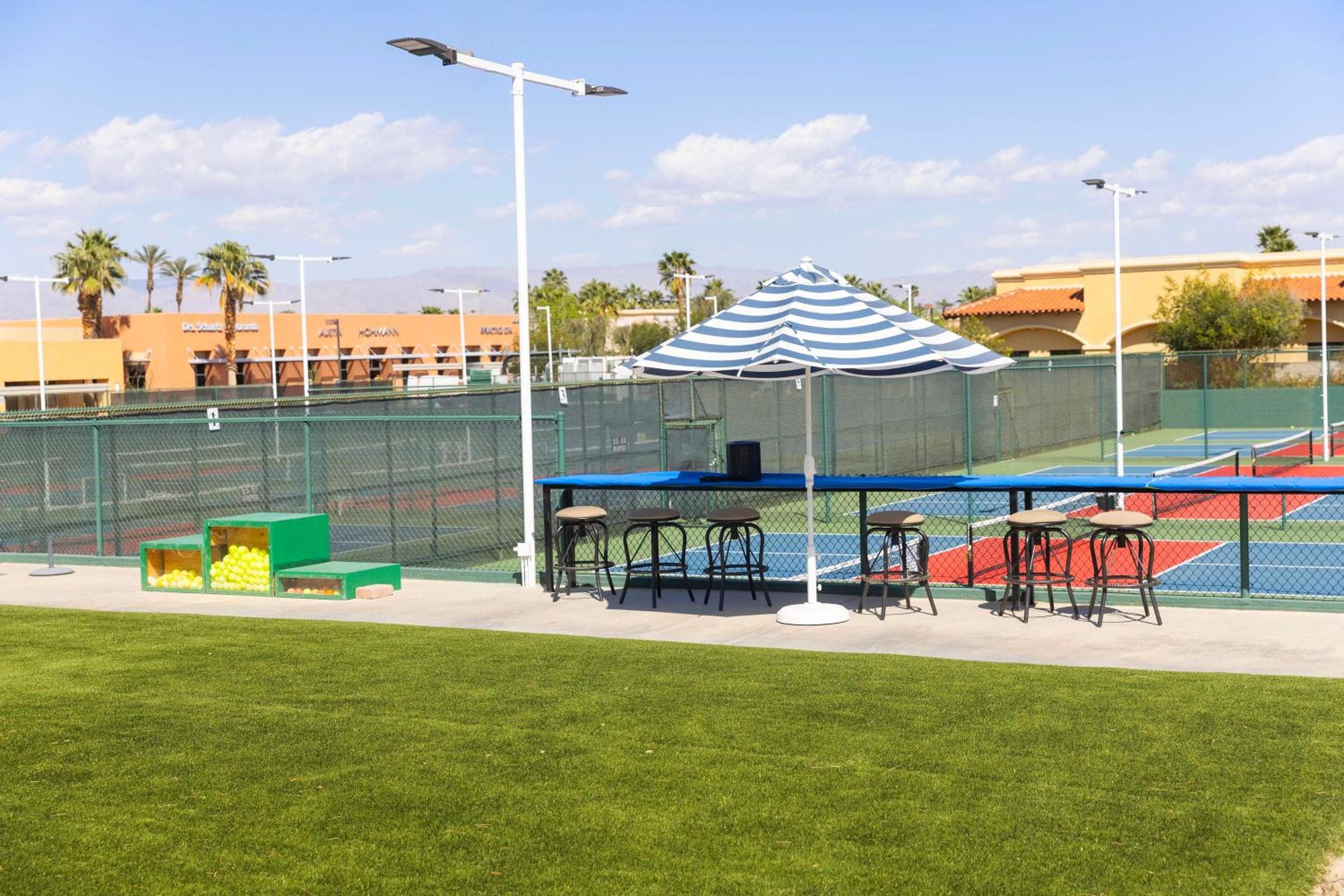 Embassy Suites by Hilton Palm Desert
