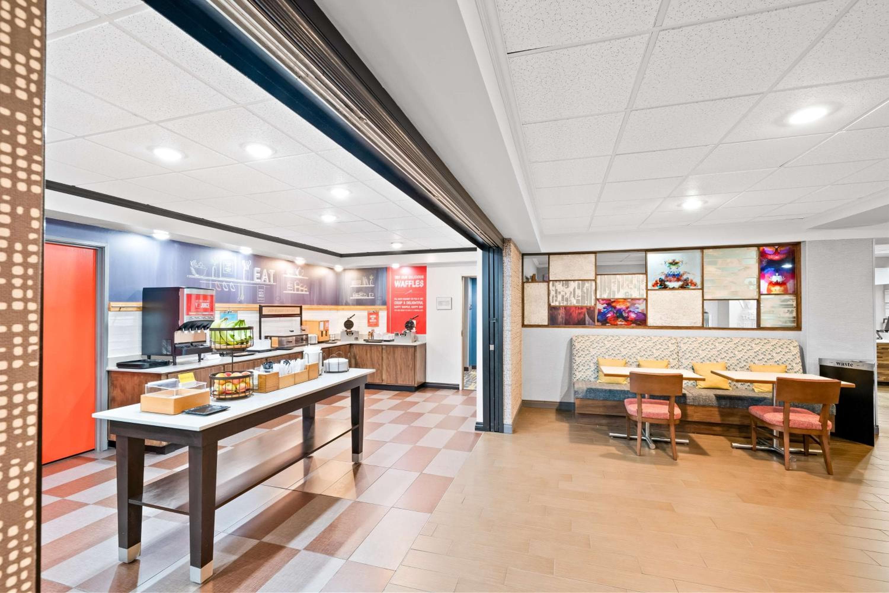 Hampton Inn South Heritage Park