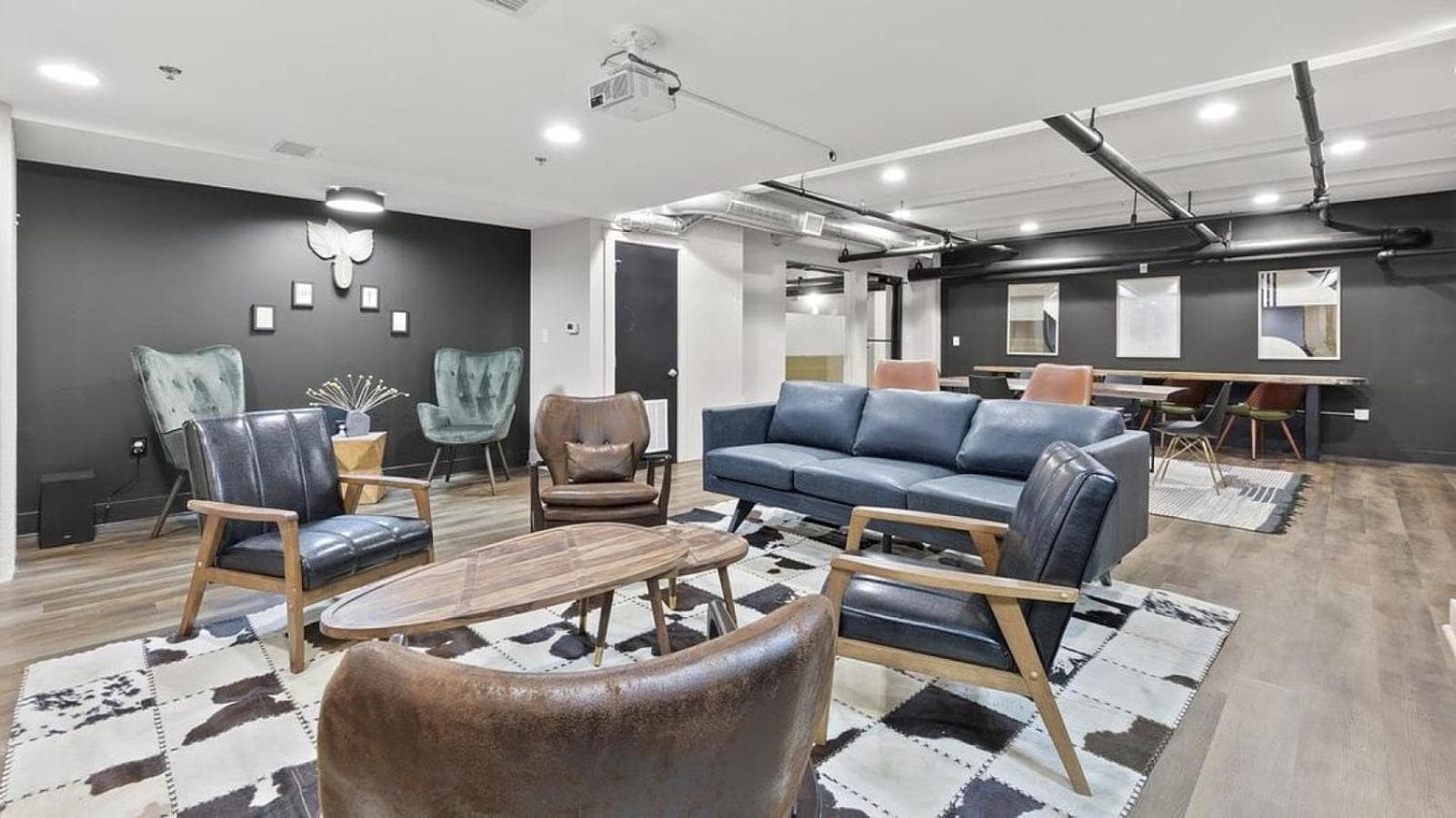 Landing at Star Lofts - 2 Bedrooms in Petersburg