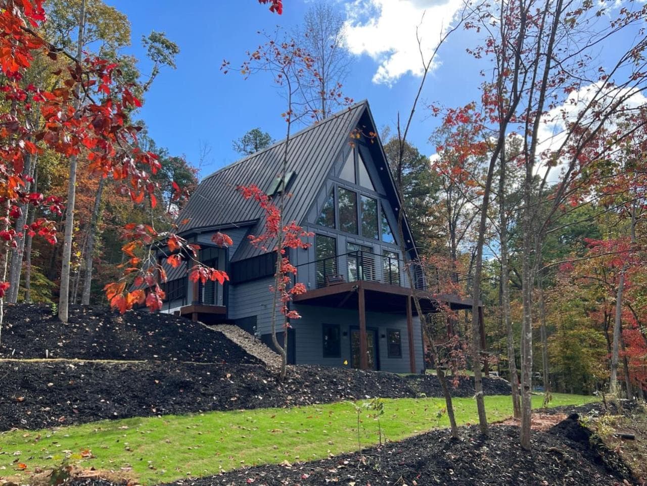 Lakefront Keowee Luxury Cottages 129