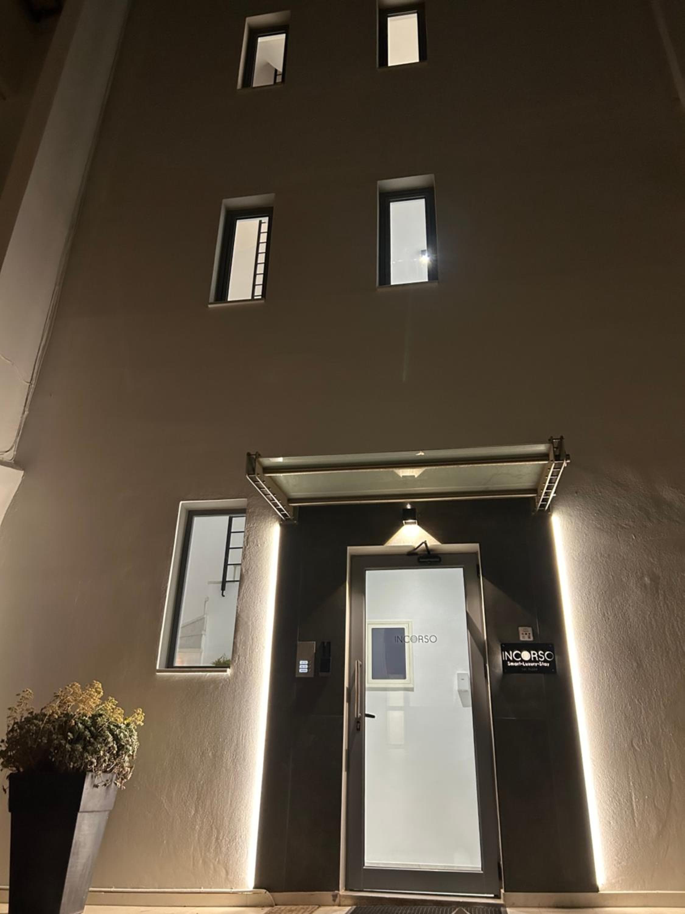 INCORSΟ - Smart Luxury Stay - Athens Airport - PassCode Late Self Check In