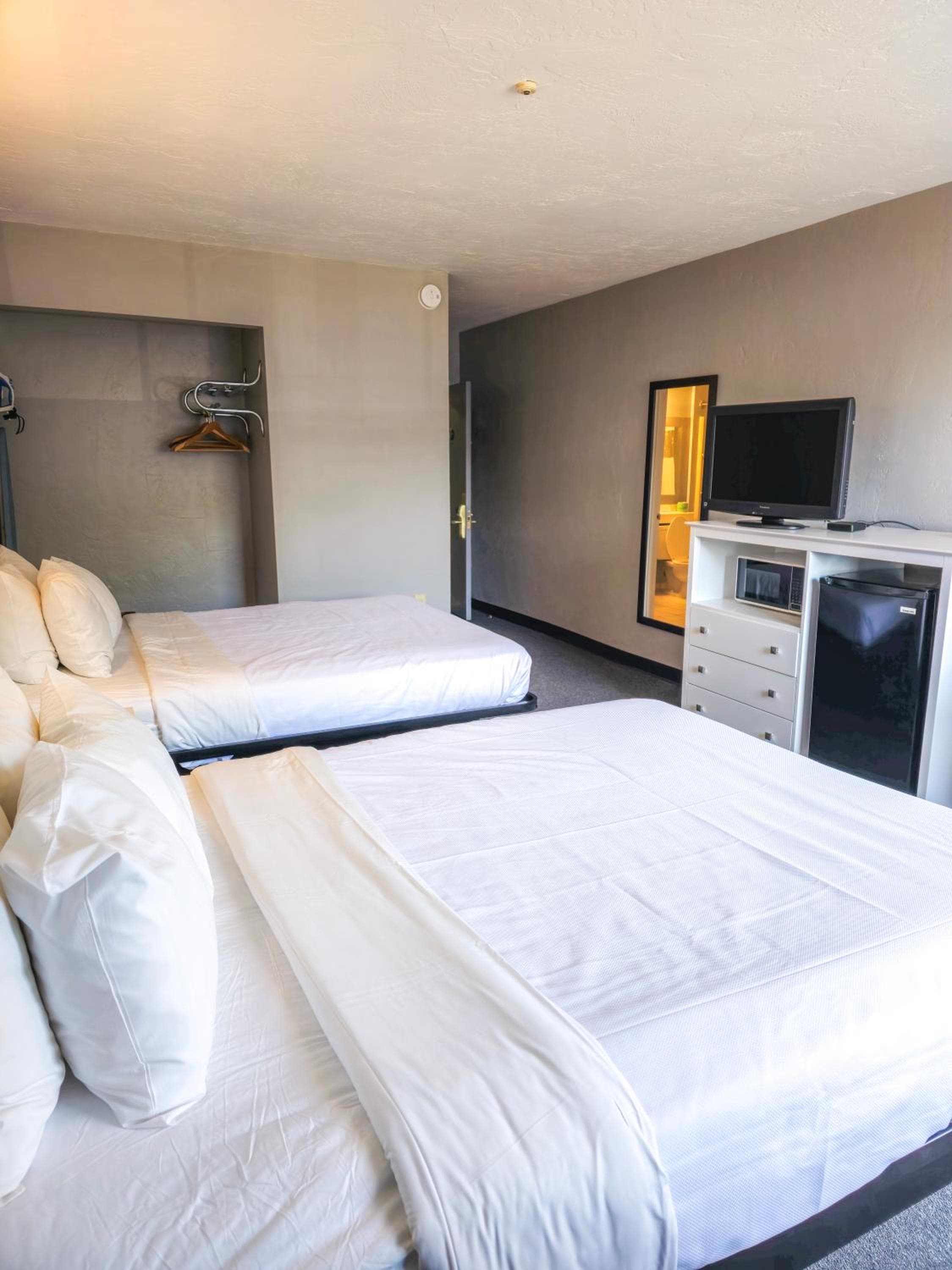 Heritage House Inn on Cape Cod, an Ascend Collection Hotel