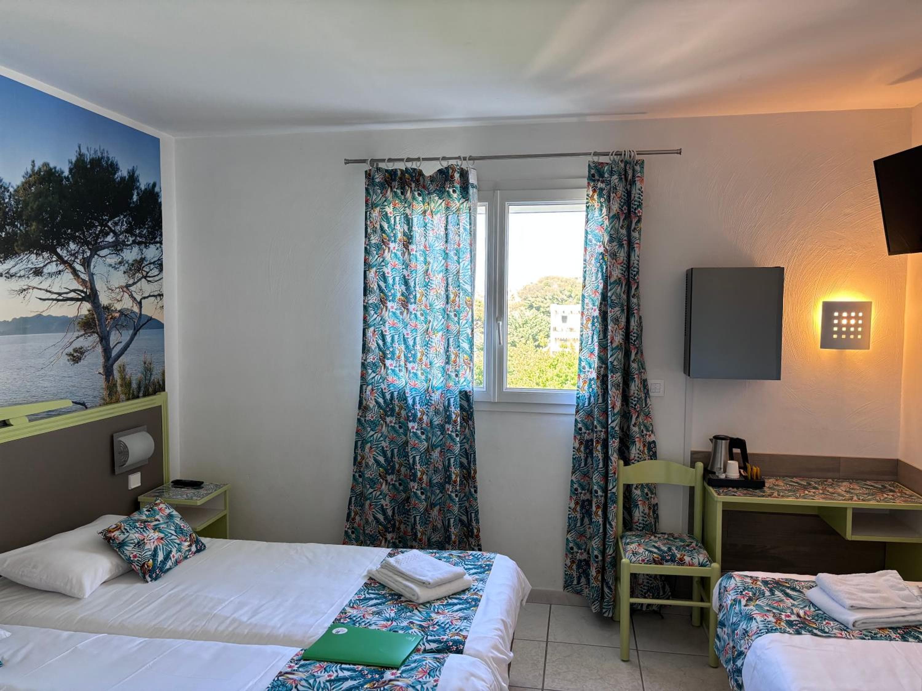 hotel room