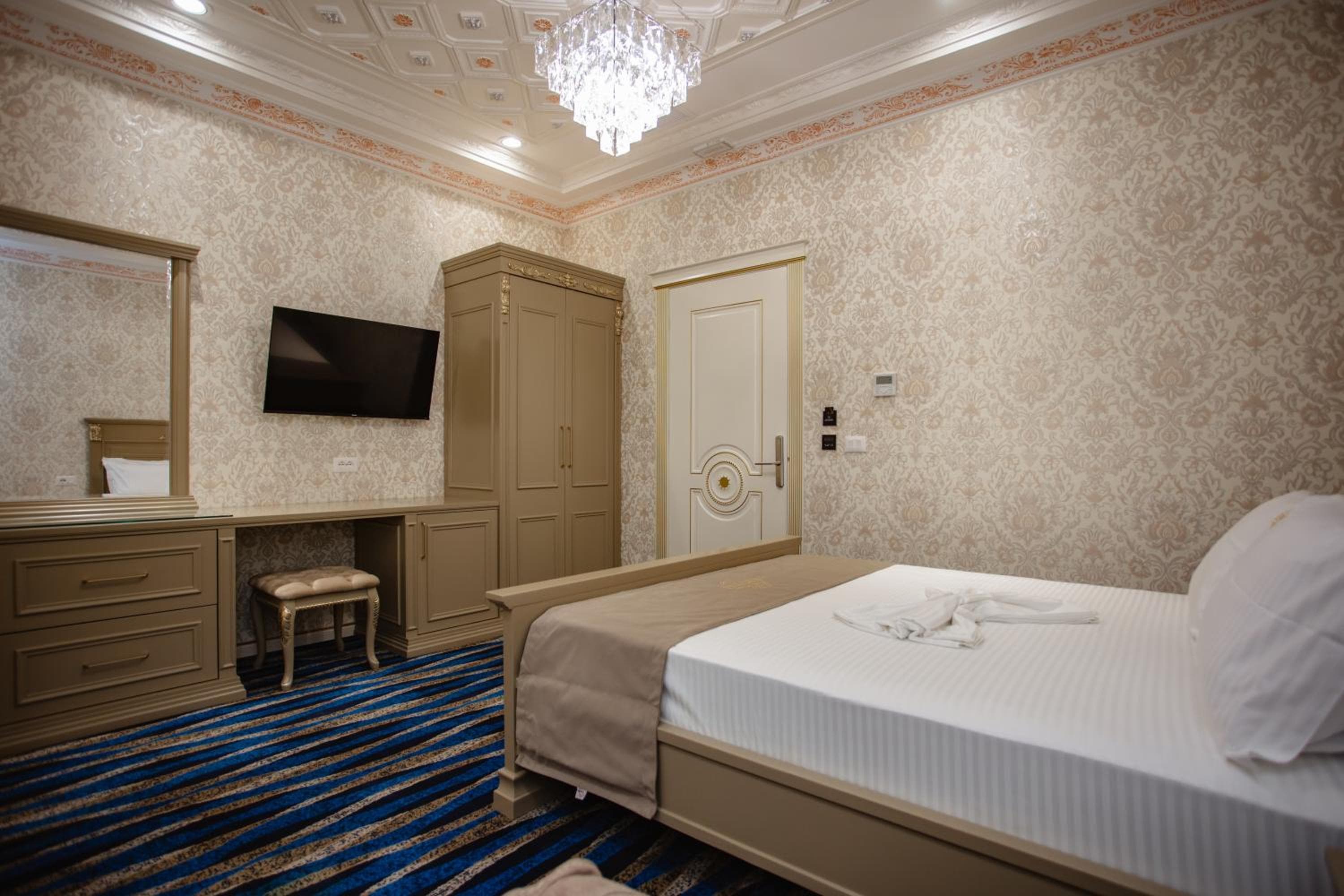 Ervini Boutique Hotel