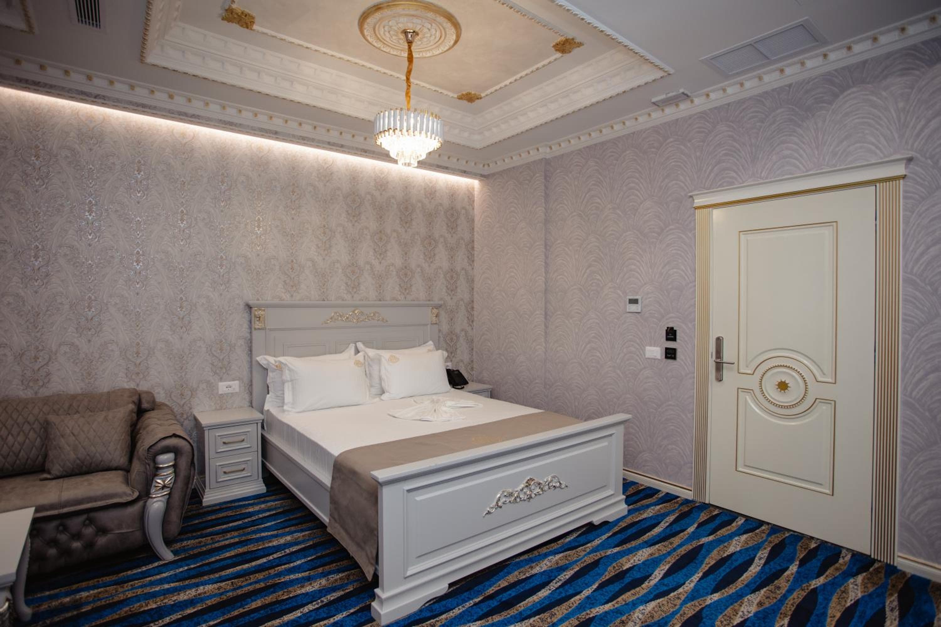 Ervini Boutique Hotel