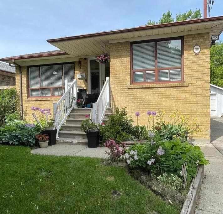 Modern & Spacious 2BR 2BA Suite All Amenities Included