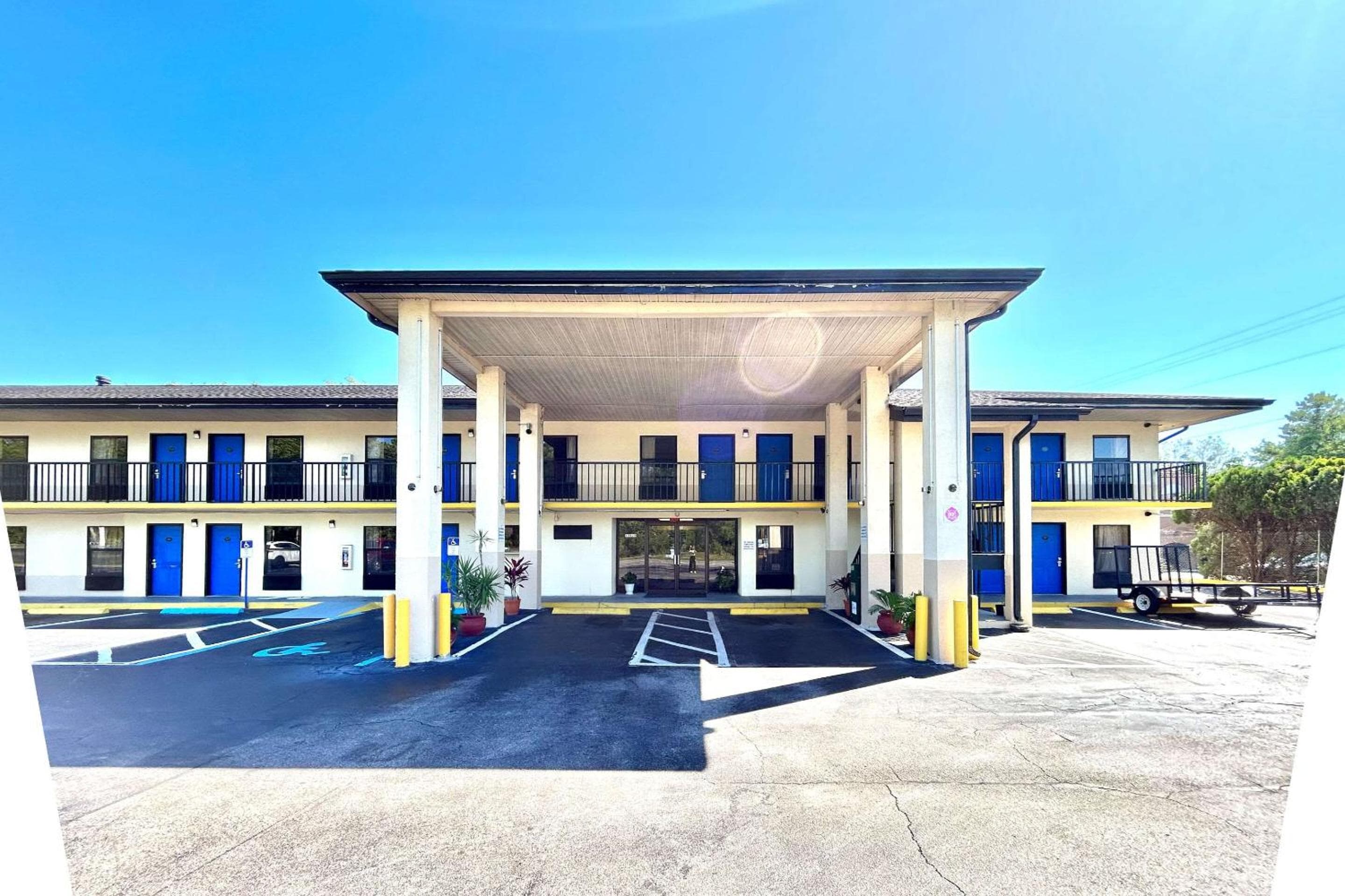 Clarion Pointe Alachua - Gainesville Area