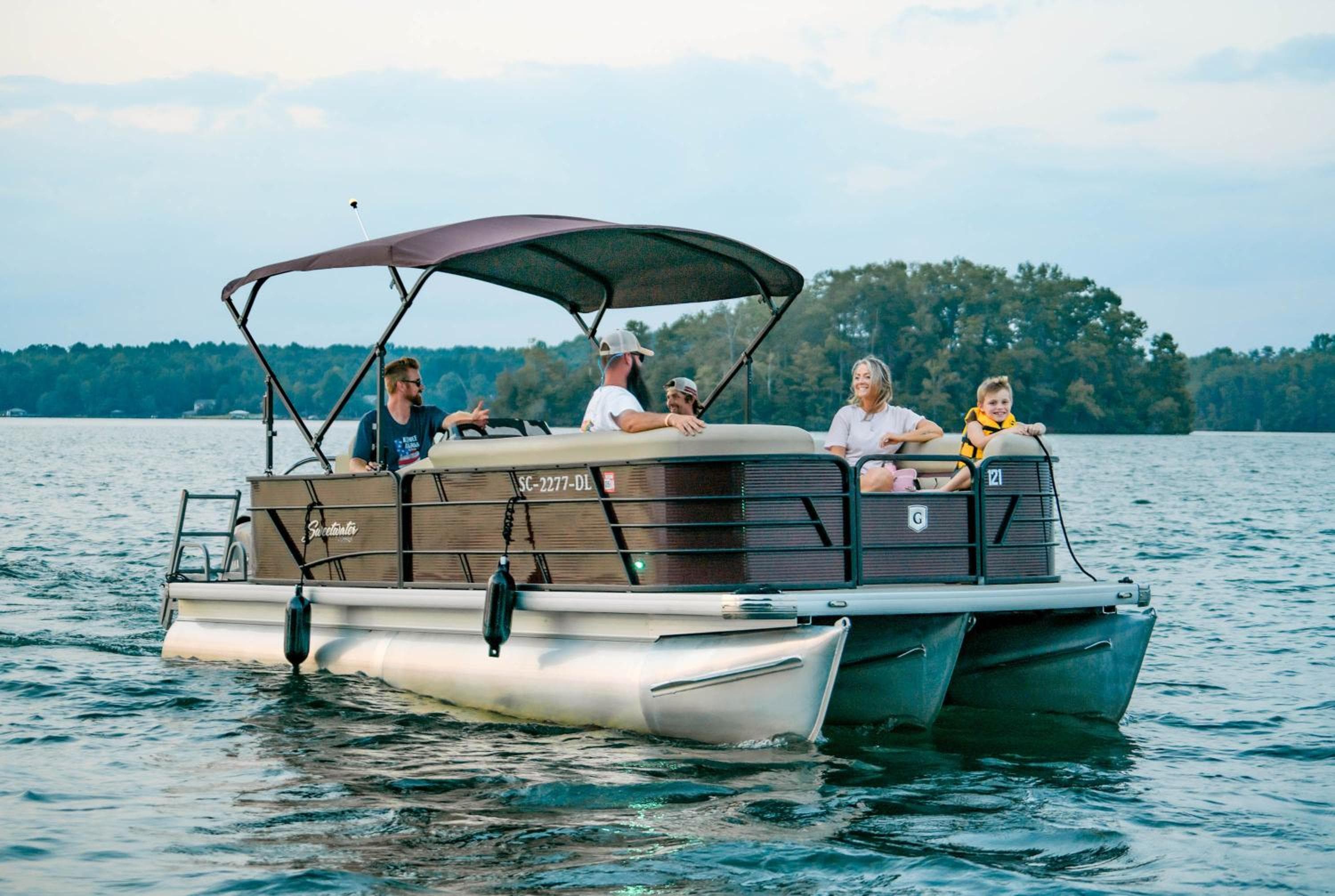 Lakefront Keowee Luxury Cottages 129