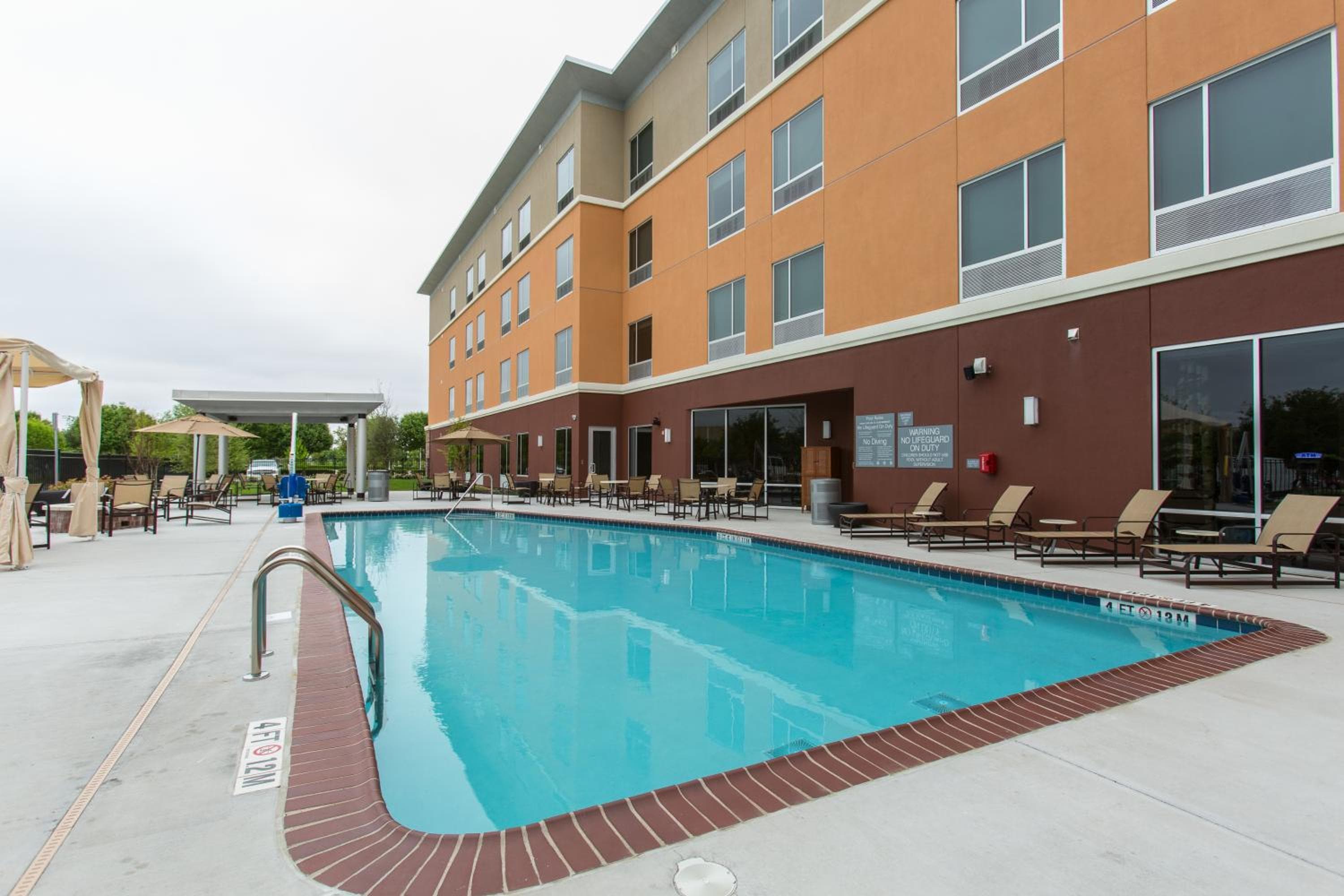 Cambria Hotel Plano - Frisco
