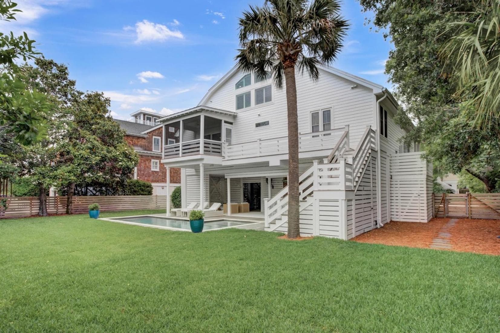 1307 Cove Avenue by AvantStay