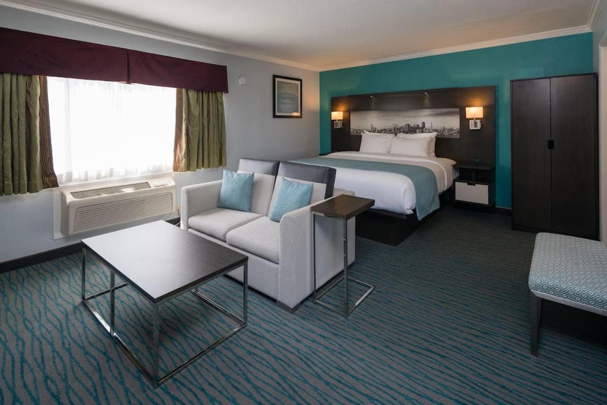 Symphony Inn