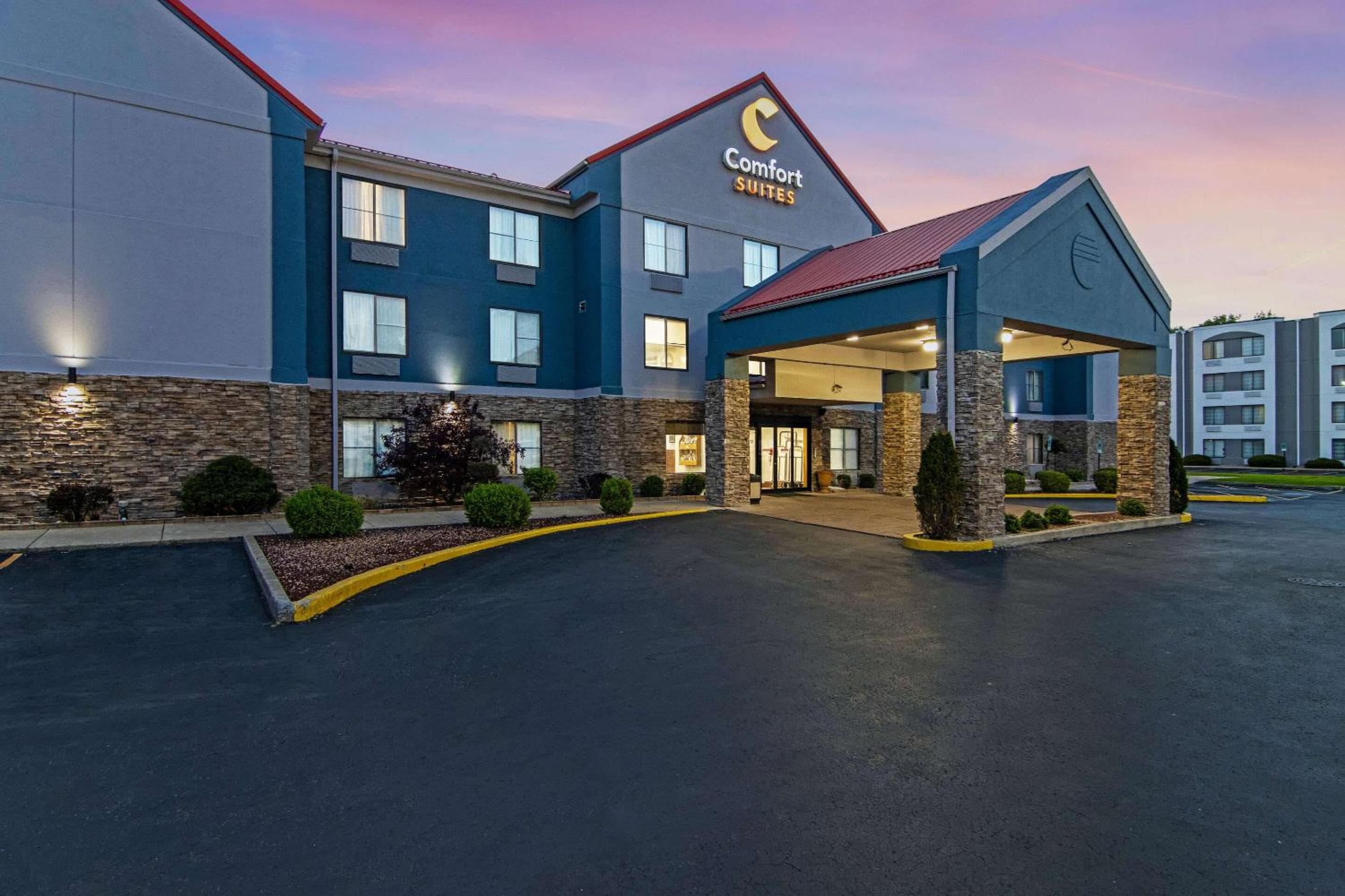 Comfort Suites near I-80 and I-94
