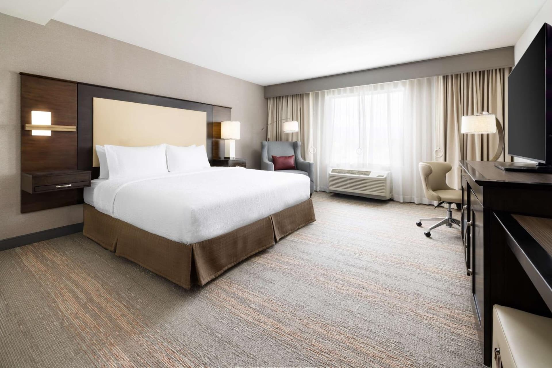 Hampton Inn & Suites - Napa, CA