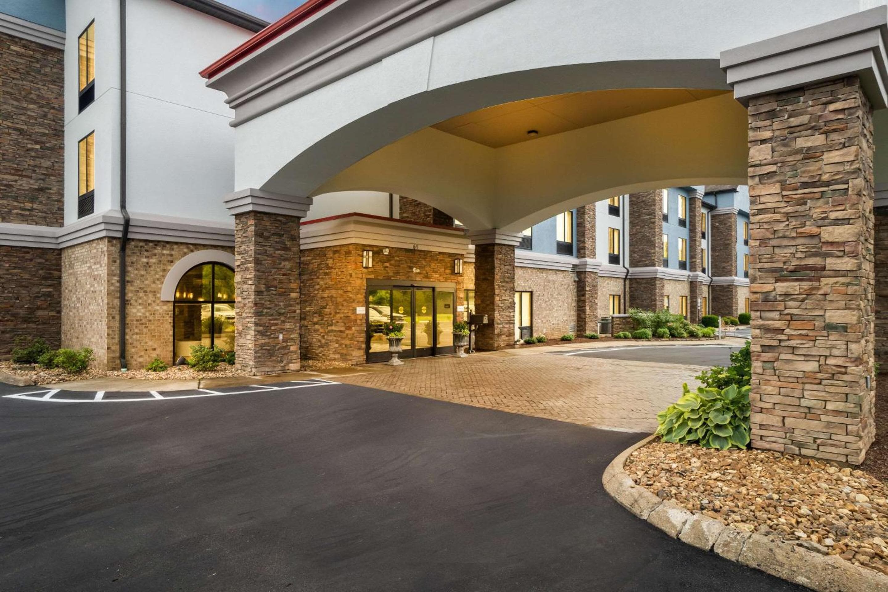 Comfort Suites Jackson I-40