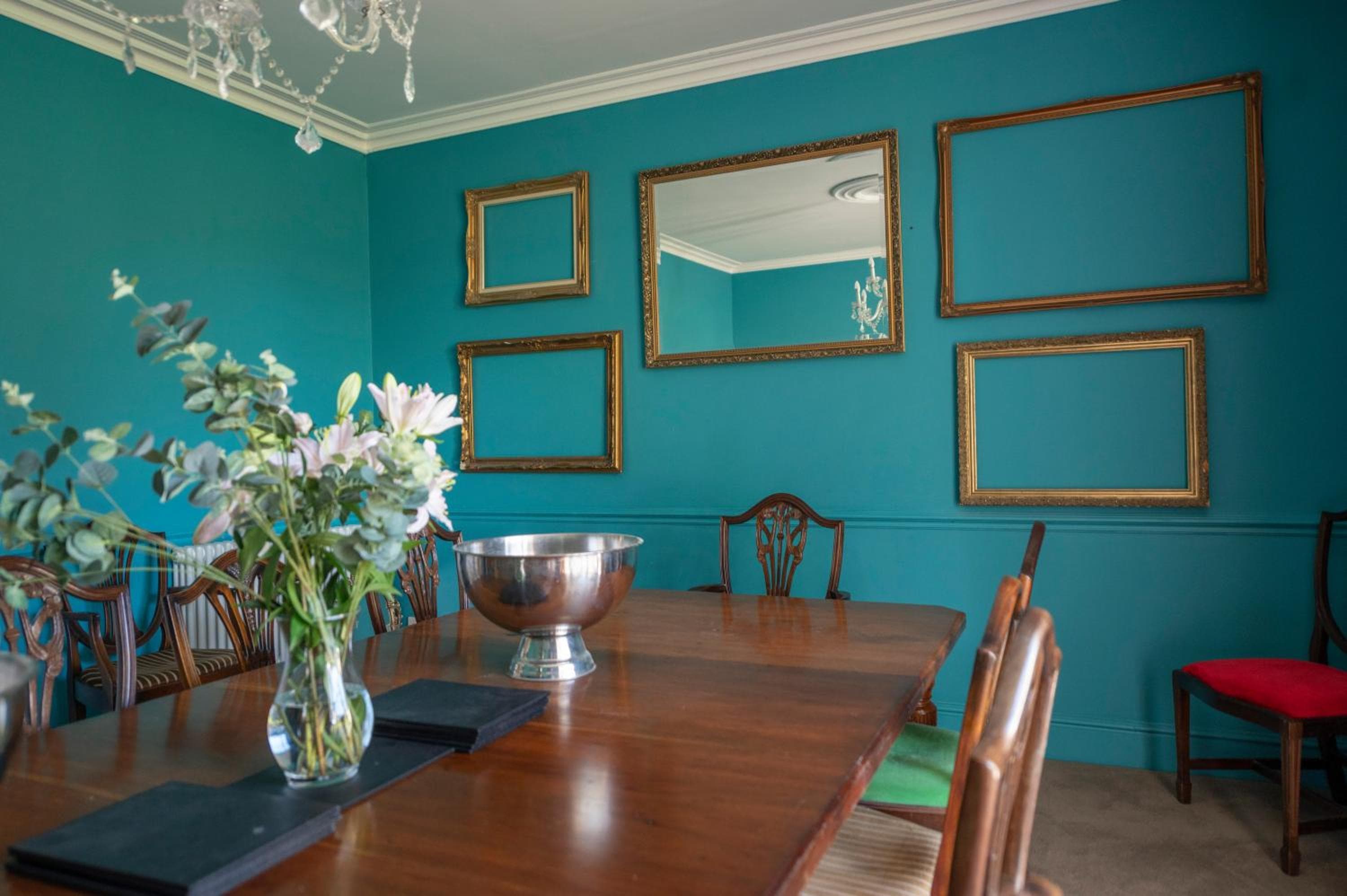 Georgian Country House -Panoramic Views -Sleeps 12