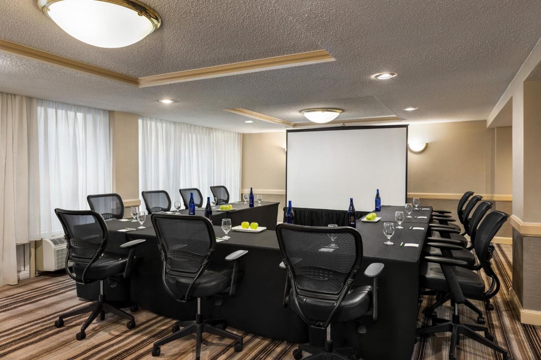 Holiday Inn Gaithersburg by IHG