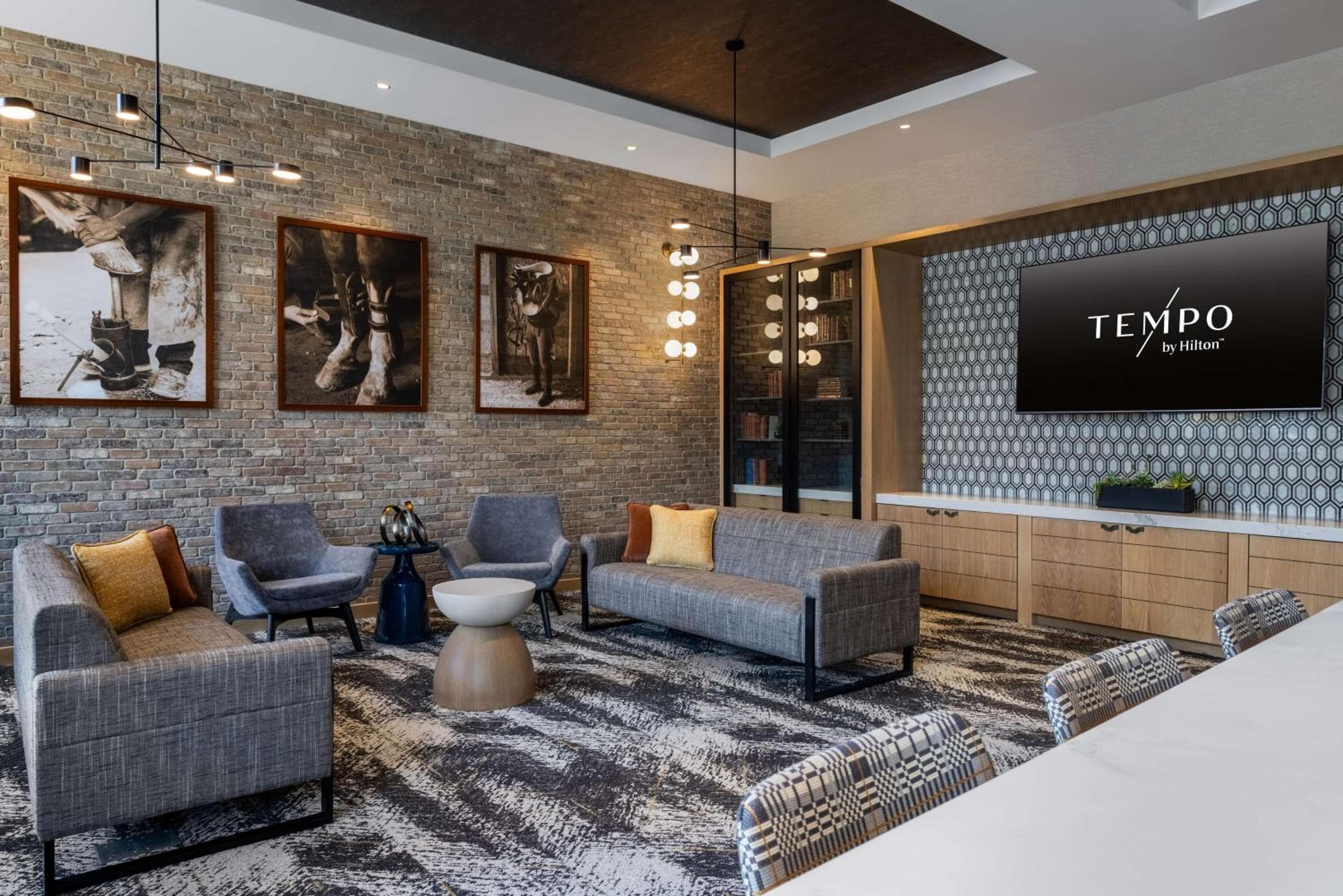 Tempo By Hilton Louisville Downtown Nulu