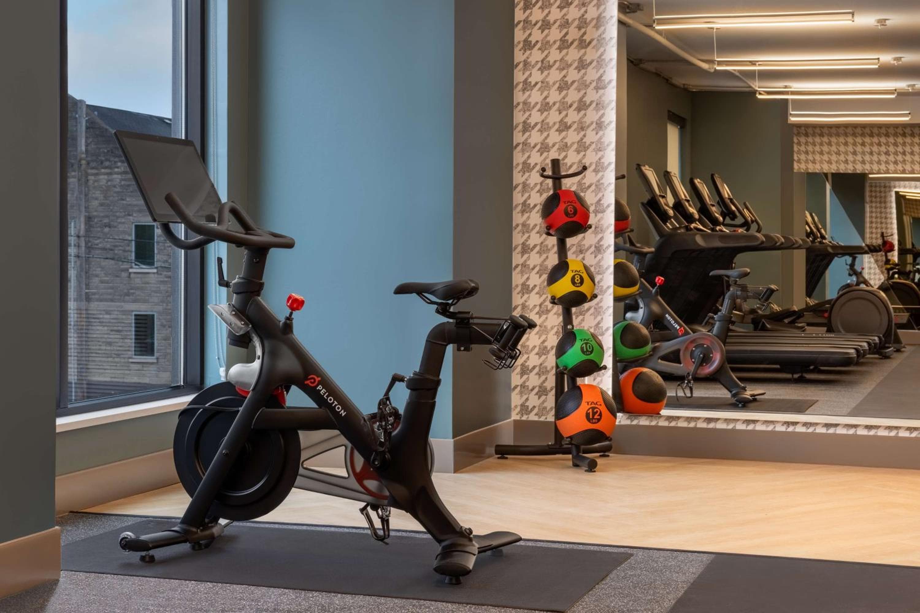 Tempo By Hilton Louisville Downtown Nulu