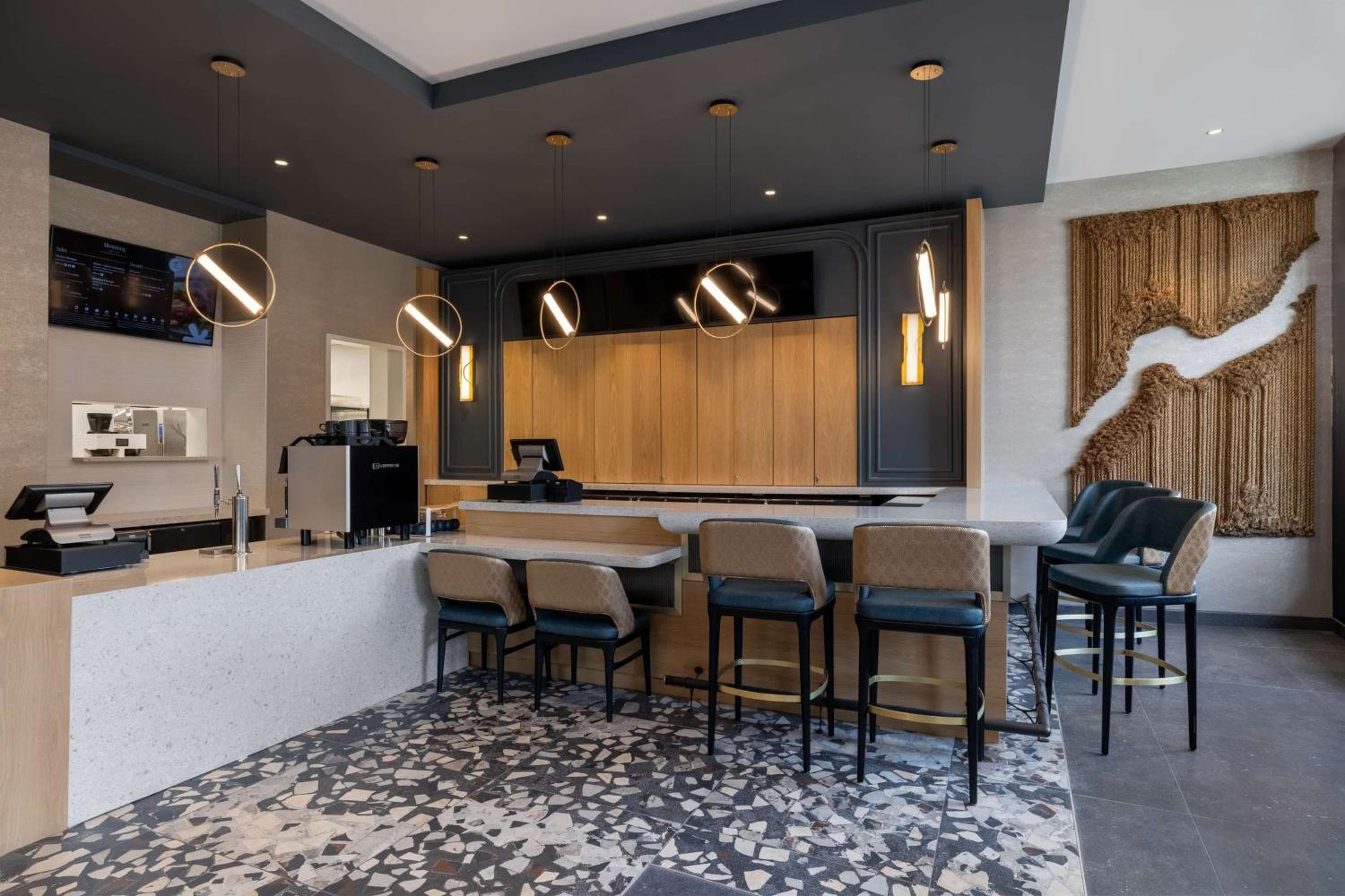 Tempo By Hilton Louisville Downtown Nulu