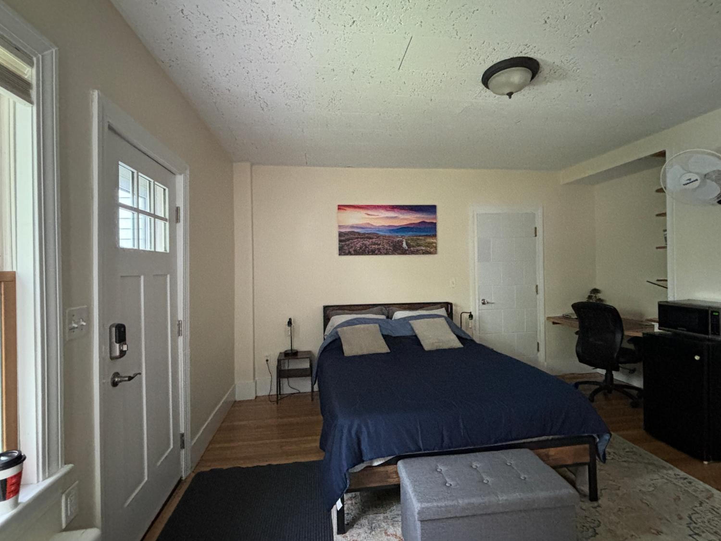 Traveler’s Den in Medford