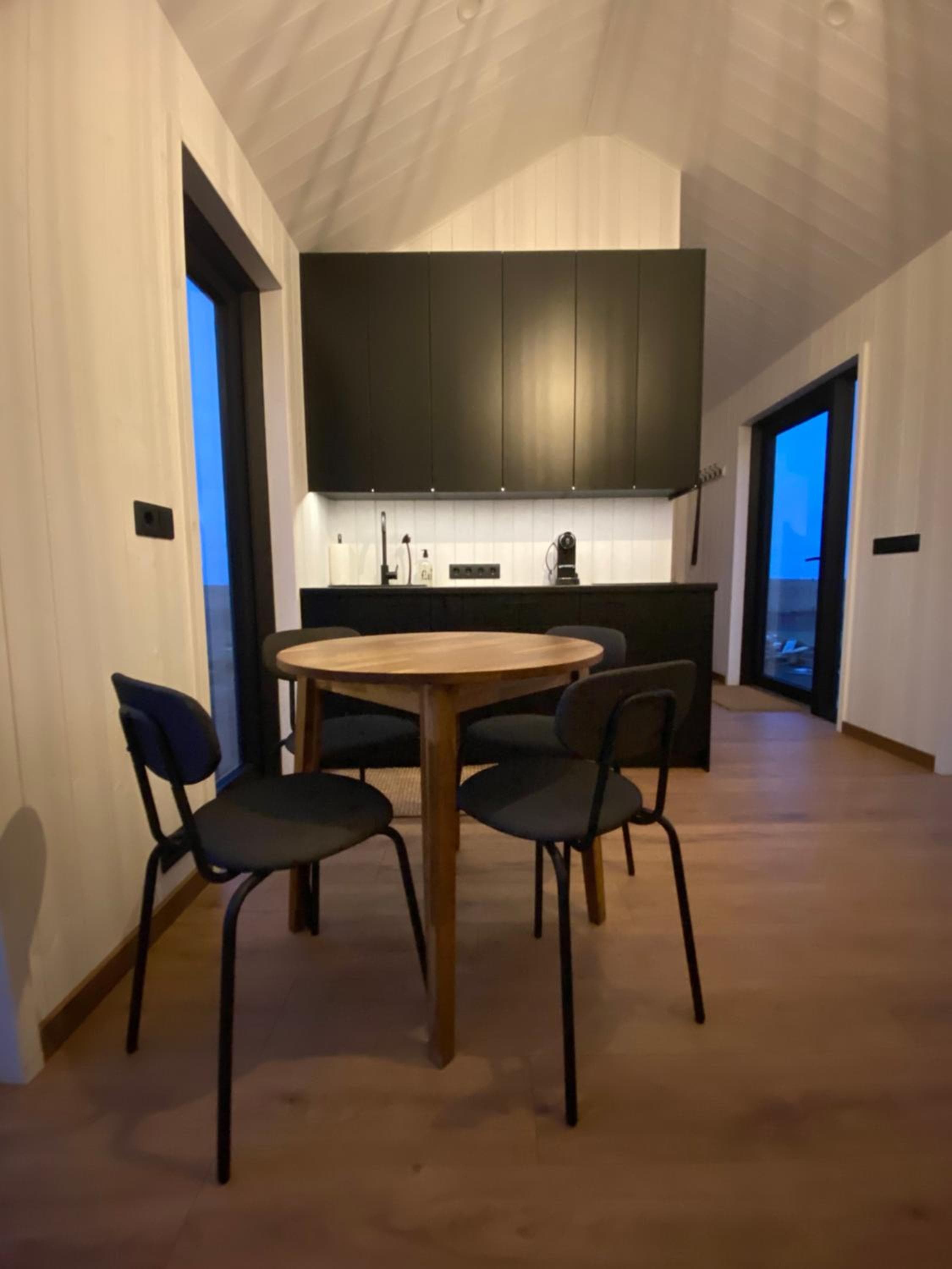 Hamar - Puffin Cottages & Rooms